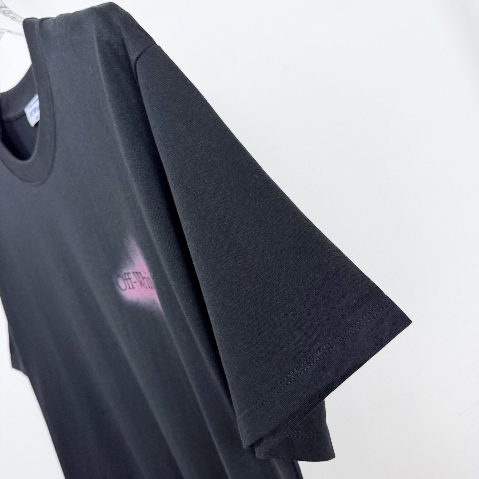 Off-White Spray Arrow T-Shirt - DesignerGu