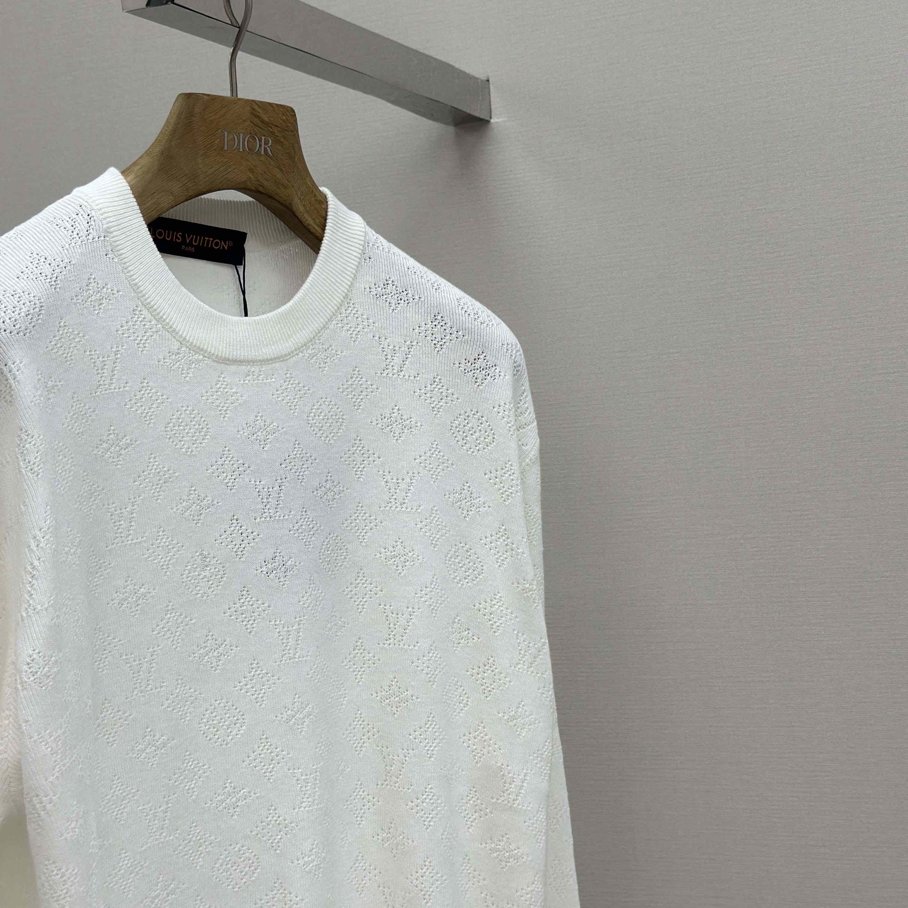 Louis Vuitton Monogram Pointelle Cotton Pullover   1AGJHC - DesignerGu