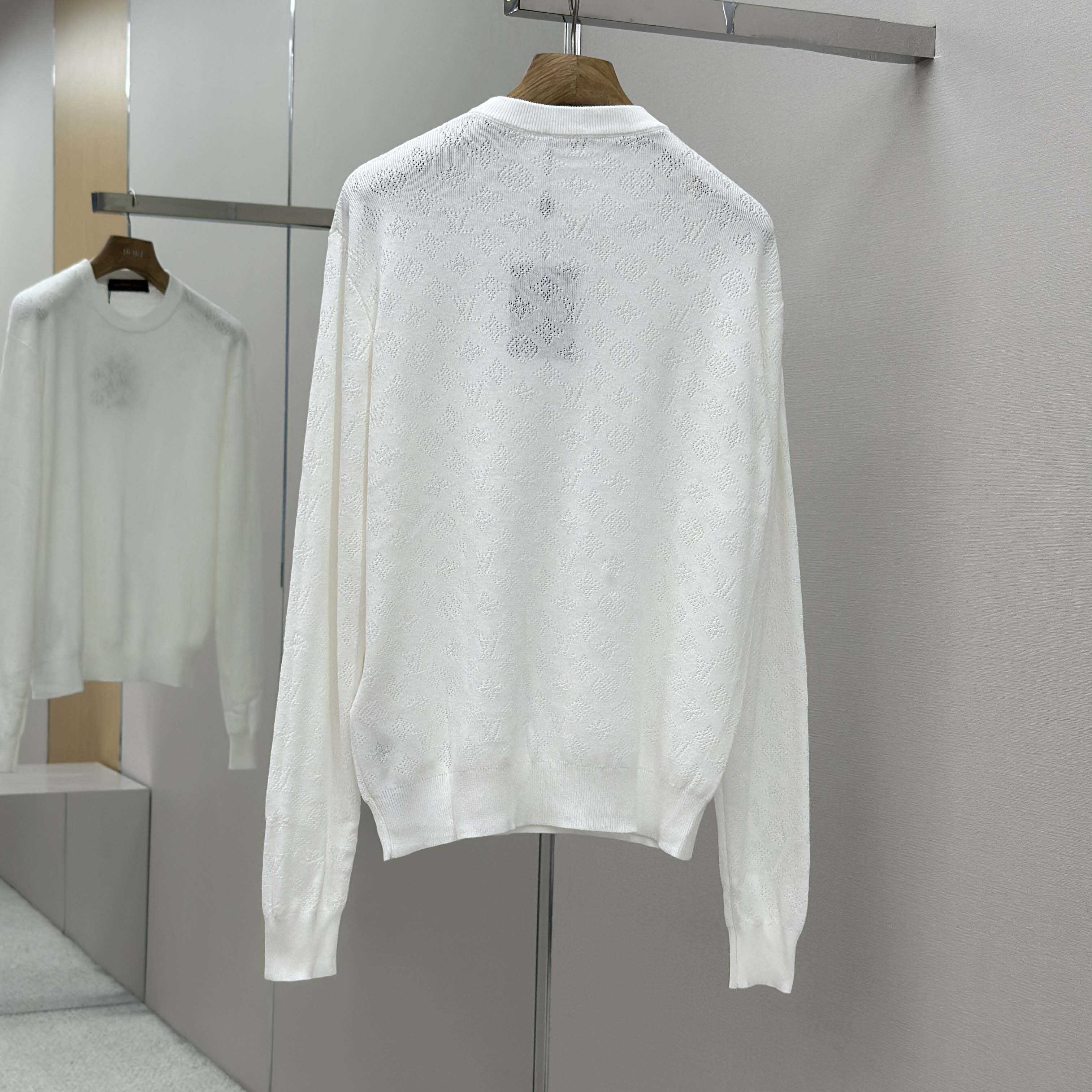 Louis Vuitton Monogram Pointelle Cotton Pullover   1AGJHC - DesignerGu