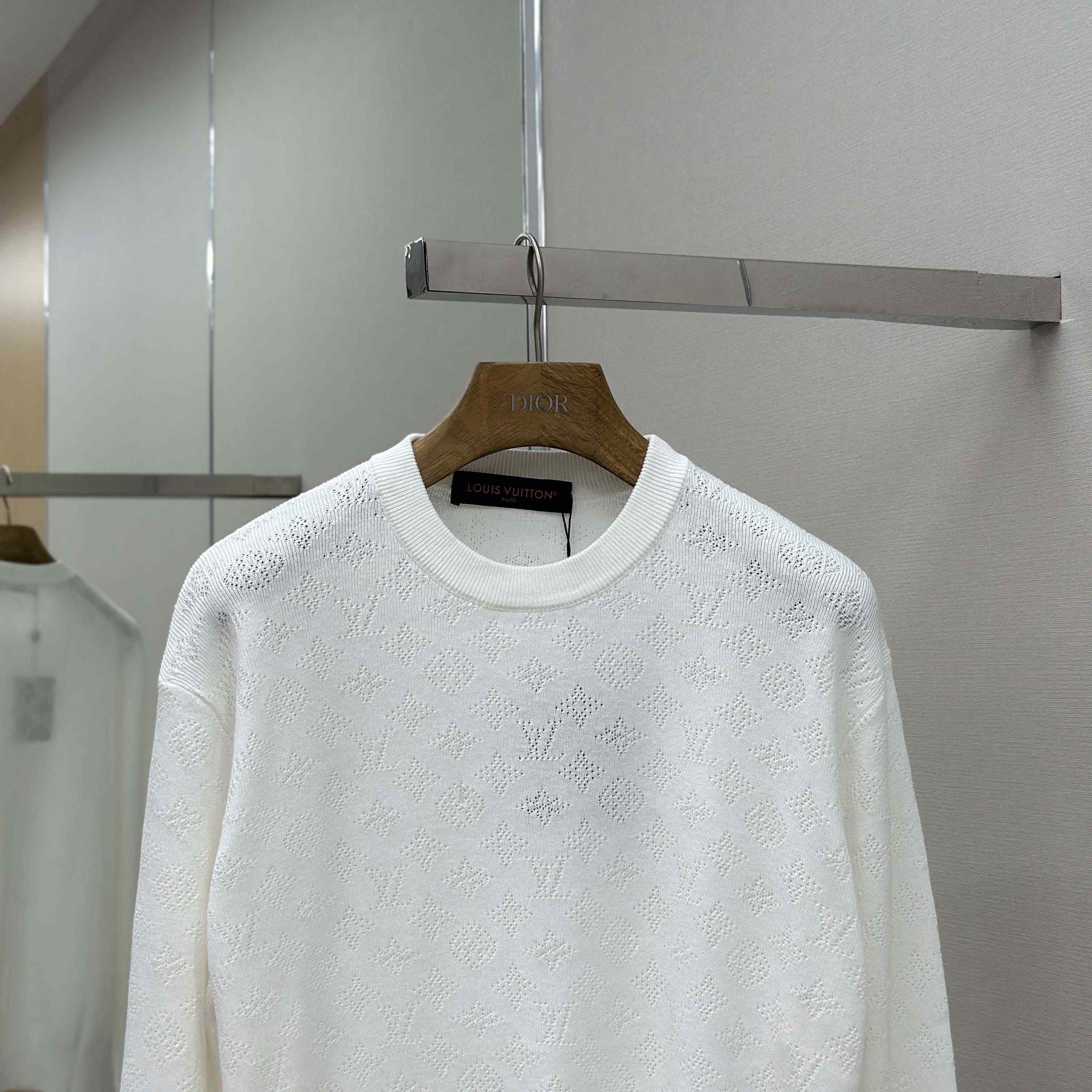 Louis Vuitton Monogram Pointelle Cotton Pullover   1AGJHC - DesignerGu