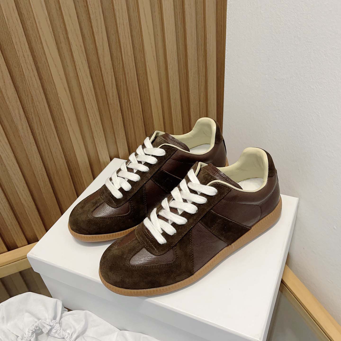 Maison Margiela Replica Low Top Sneaker - DesignerGu