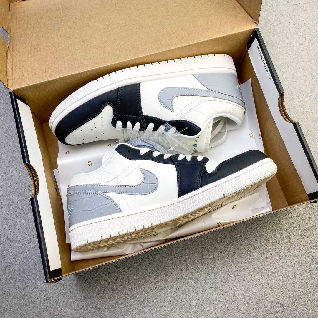 Jordan Air Jordan 1 Low   IO2242-101 - DesignerGu