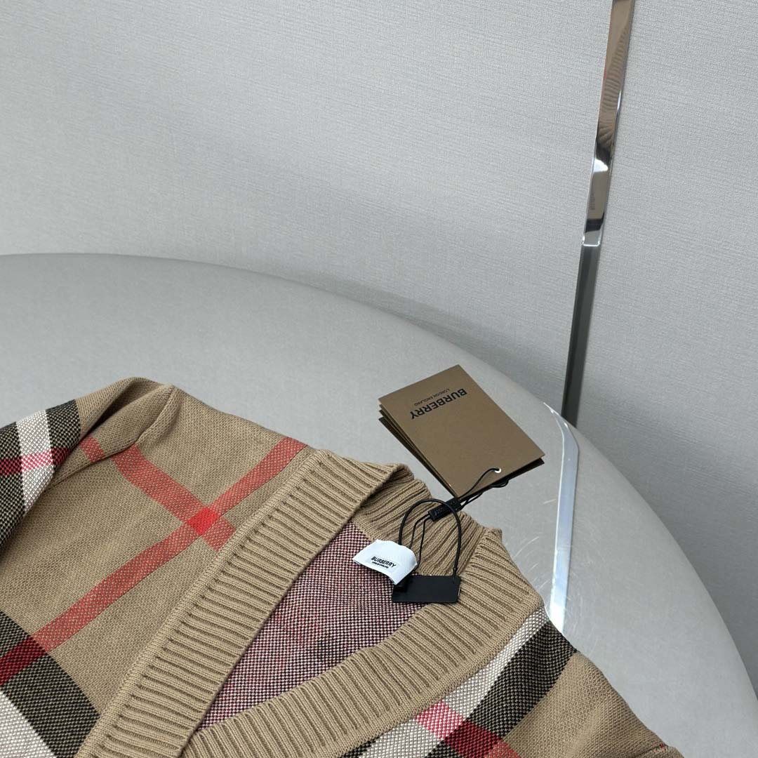 Burberry Check Wool Blend Cardigan - DesignerGu