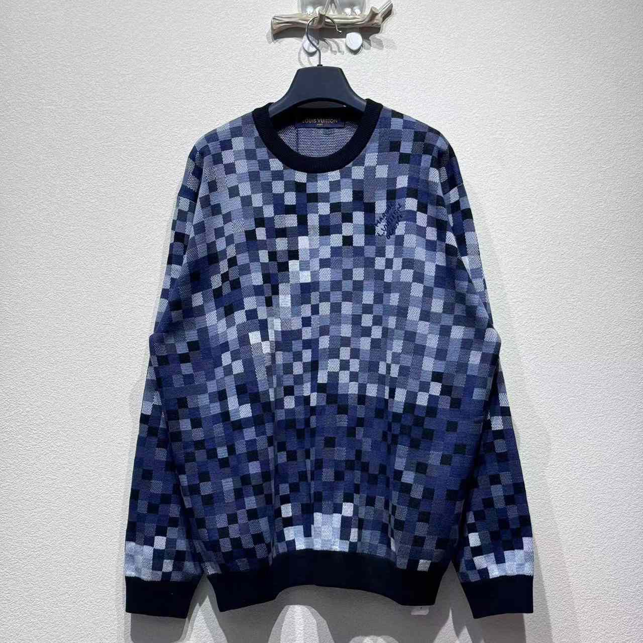 Louis Vuitton LV Vers Damoflage Jacquard Pullover   1AGHTP - DesignerGu