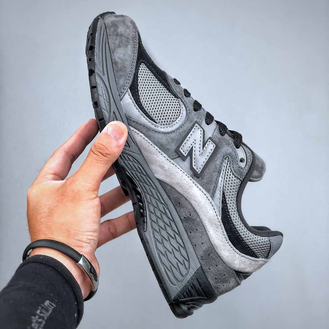New Balance 2002R 'Castlerock Shadow Black'   M2002RCL  - DesignerGu