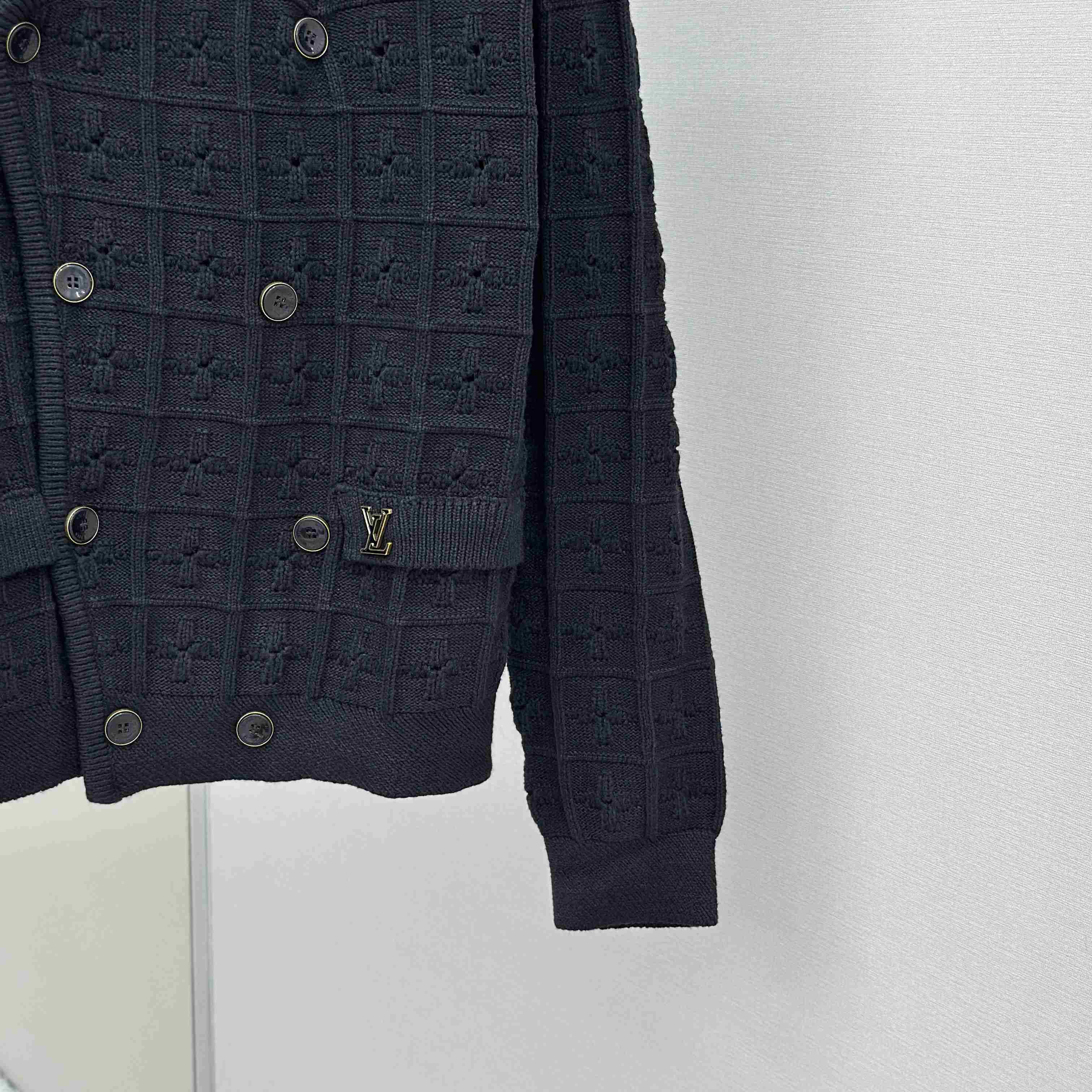 Louis Vuitton Double-Breasted Knit Jacket   1AHVNM - DesignerGu