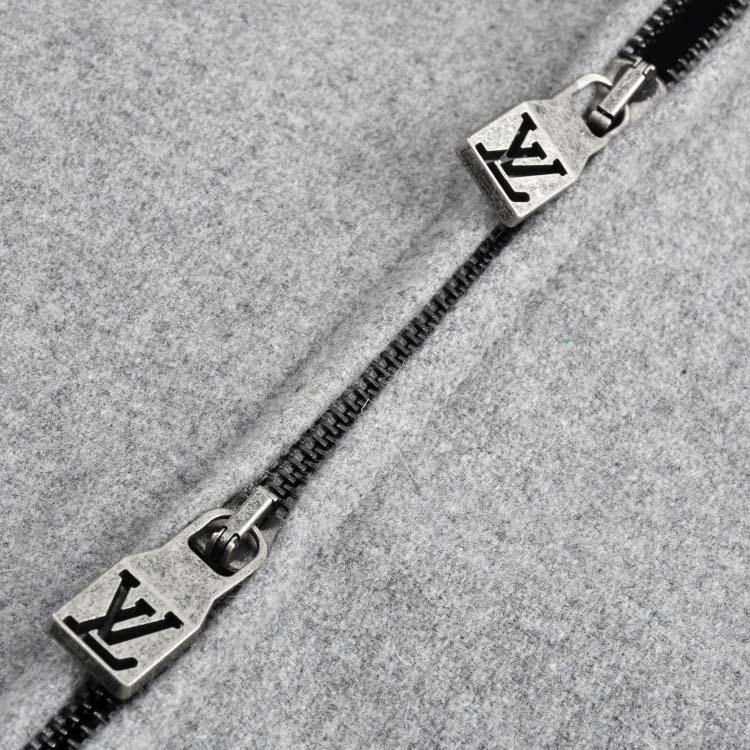 Louis Vuitton Tailored Technical Wool Hooded Blouson  1AFYBO - DesignerGu