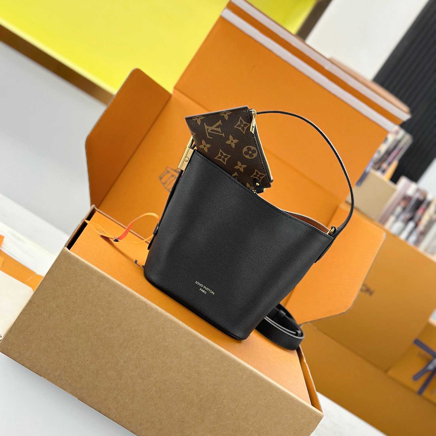 Louis Vuitton Low Key All In BB   M25543 - DesignerGu