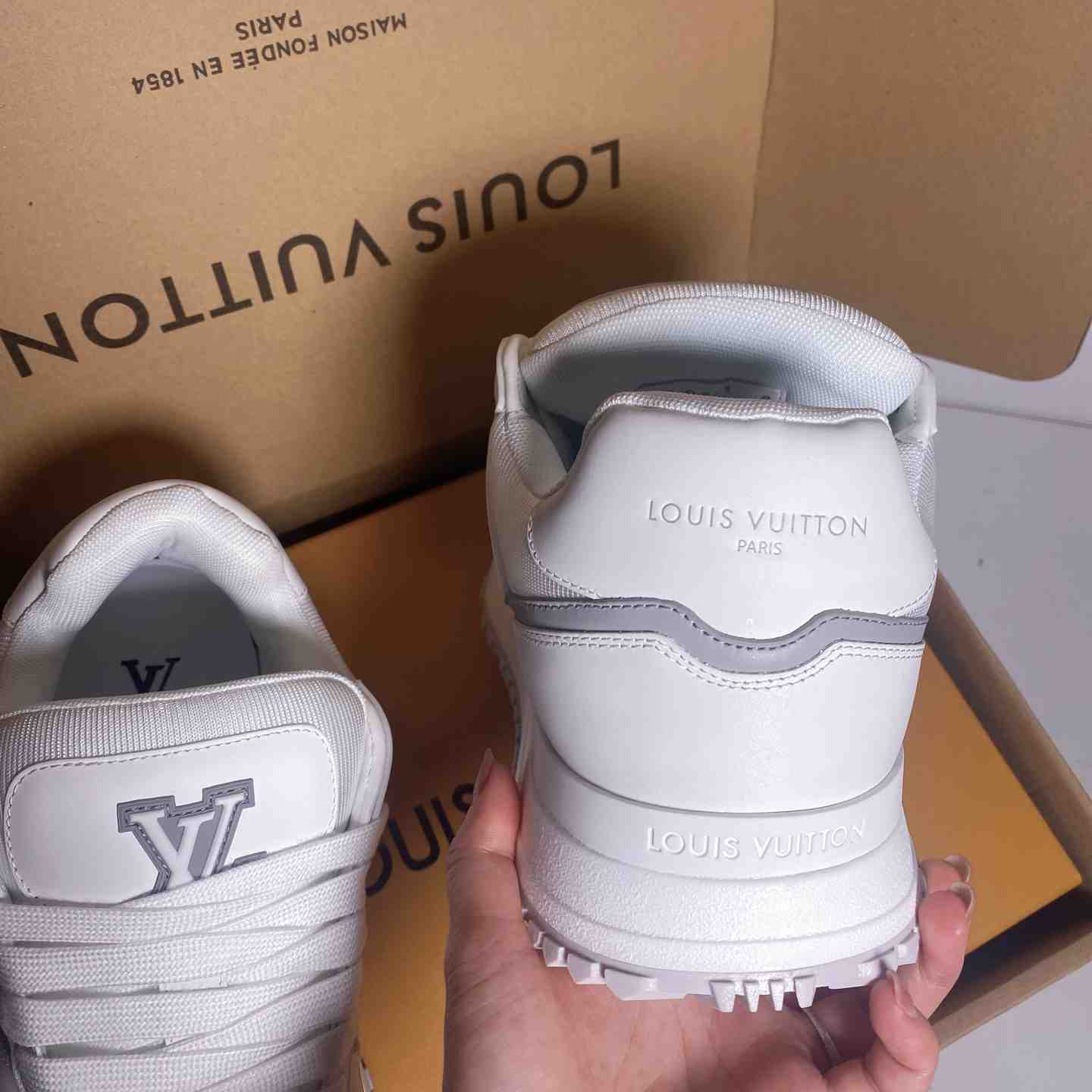 Louis Vuitton Run Away Maxi Sneaker   1AHSRM - DesignerGu