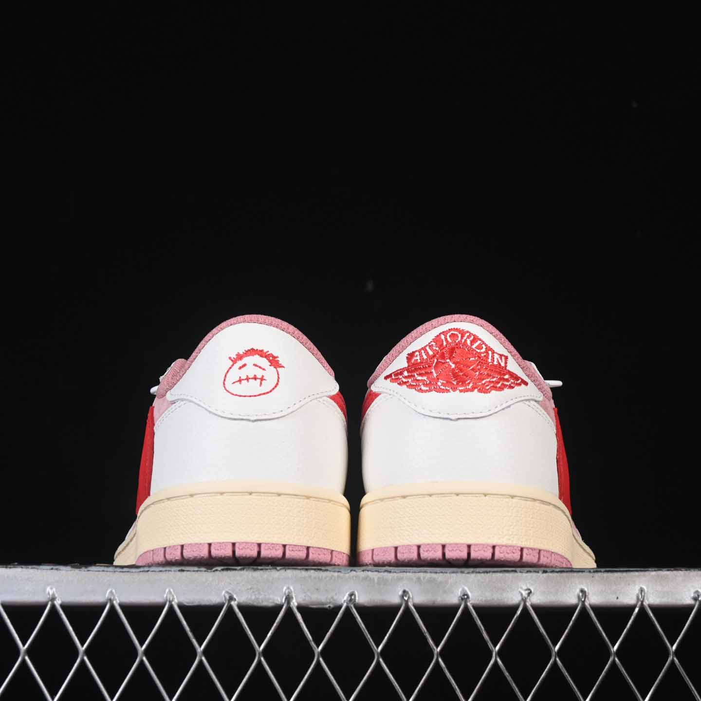 Travis Scott x Jordan Air Jordan 1 Low OG   DM7866-100 - DesignerGu