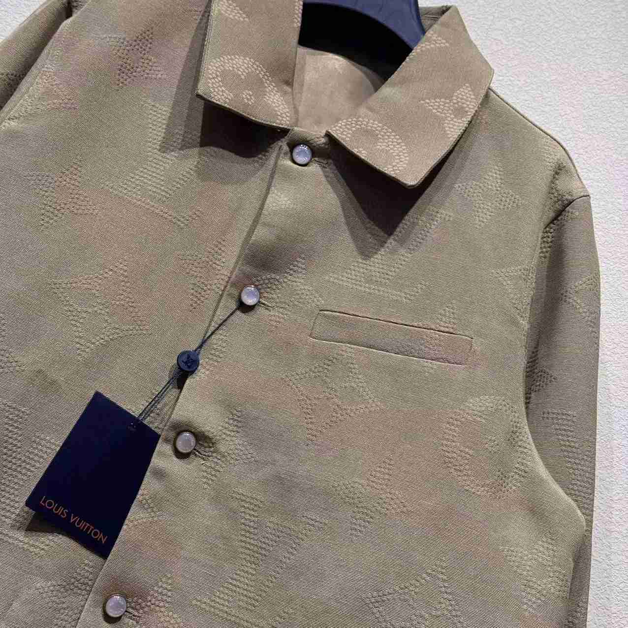 Louis Vuitton Monogram Embroidered Chic Overshirt   1AHBI3 - DesignerGu
