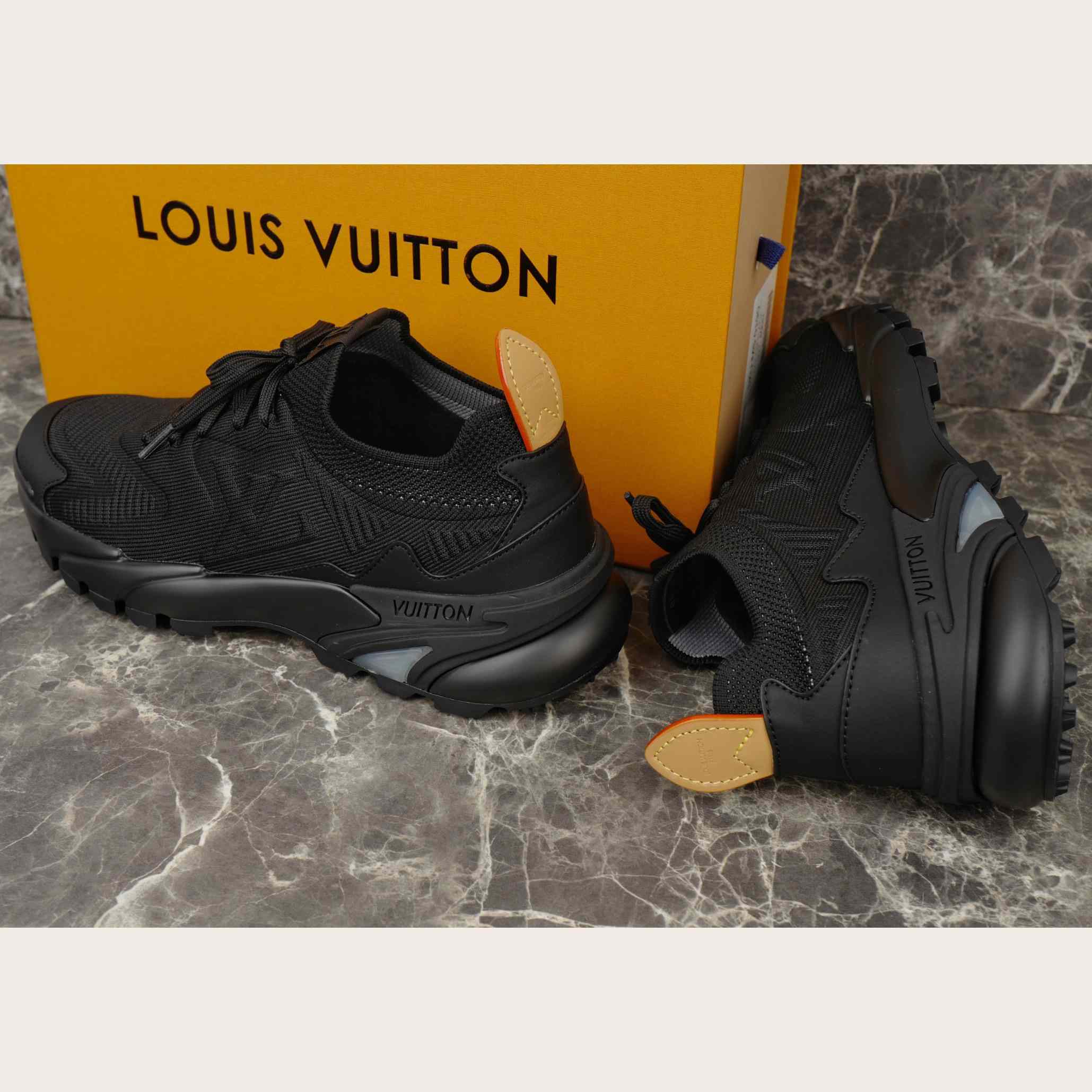 Louis Vuitton LV Runner Tatic Sneaker   1AILJ2 - DesignerGu