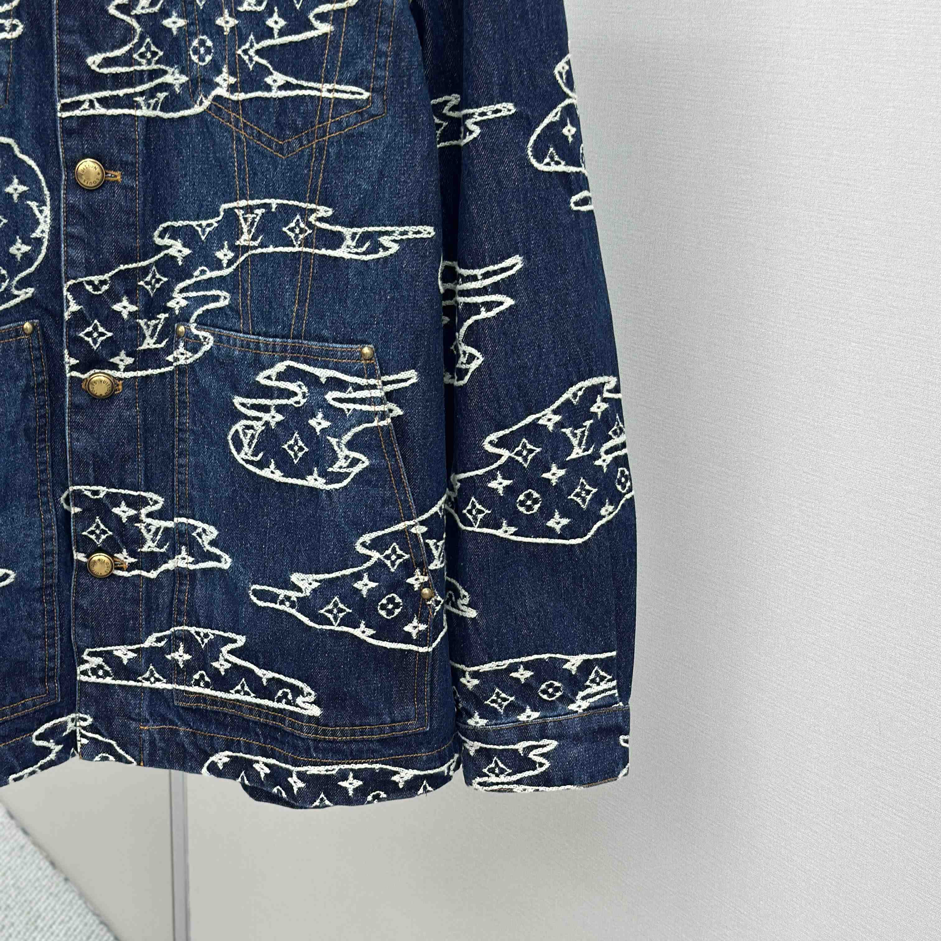 Louis Vuitton Monogram Denim Workwear Blouson   1AILN5 - DesignerGu