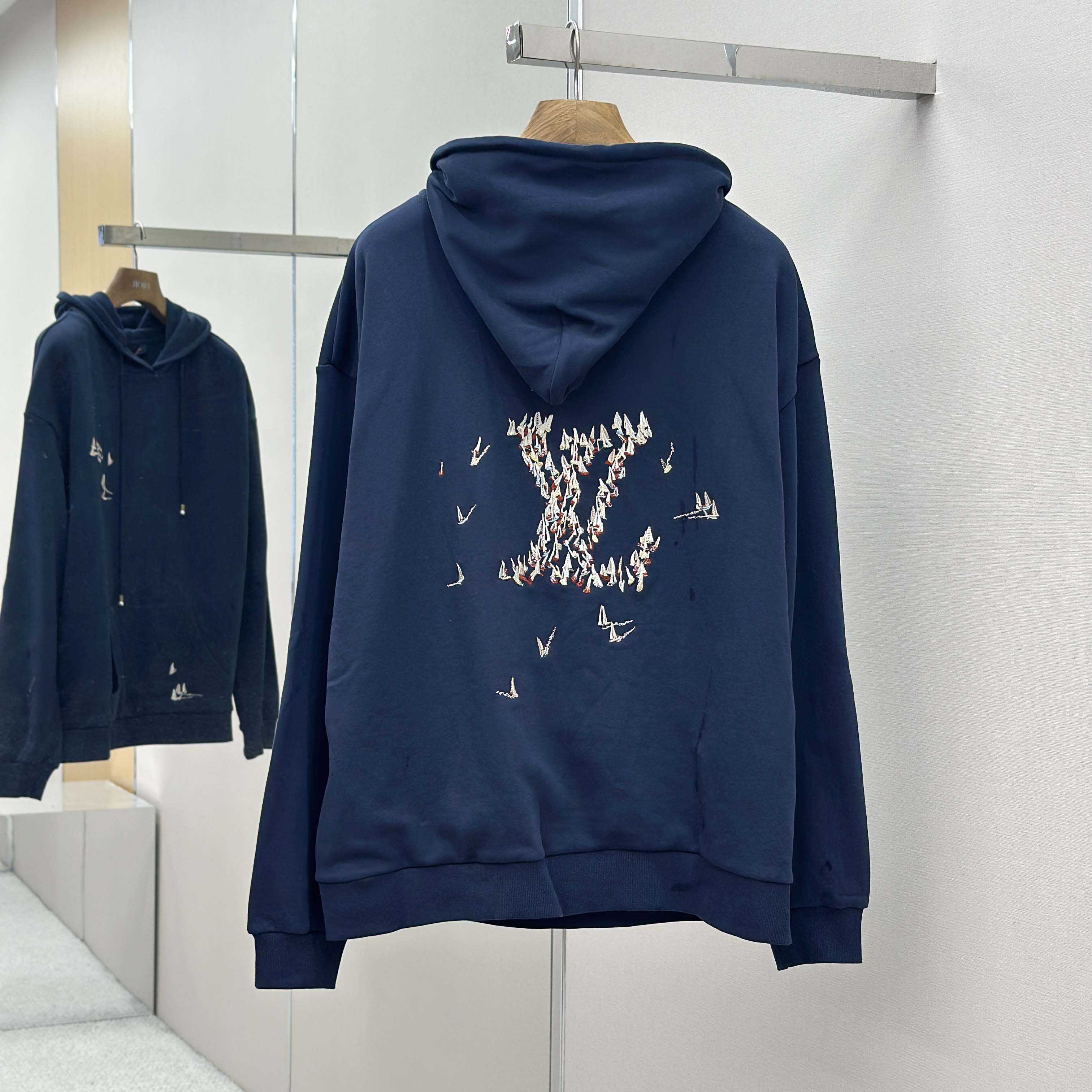 Louis Vuitton Embroidered Signature Hoodie   1AHW68 - DesignerGu
