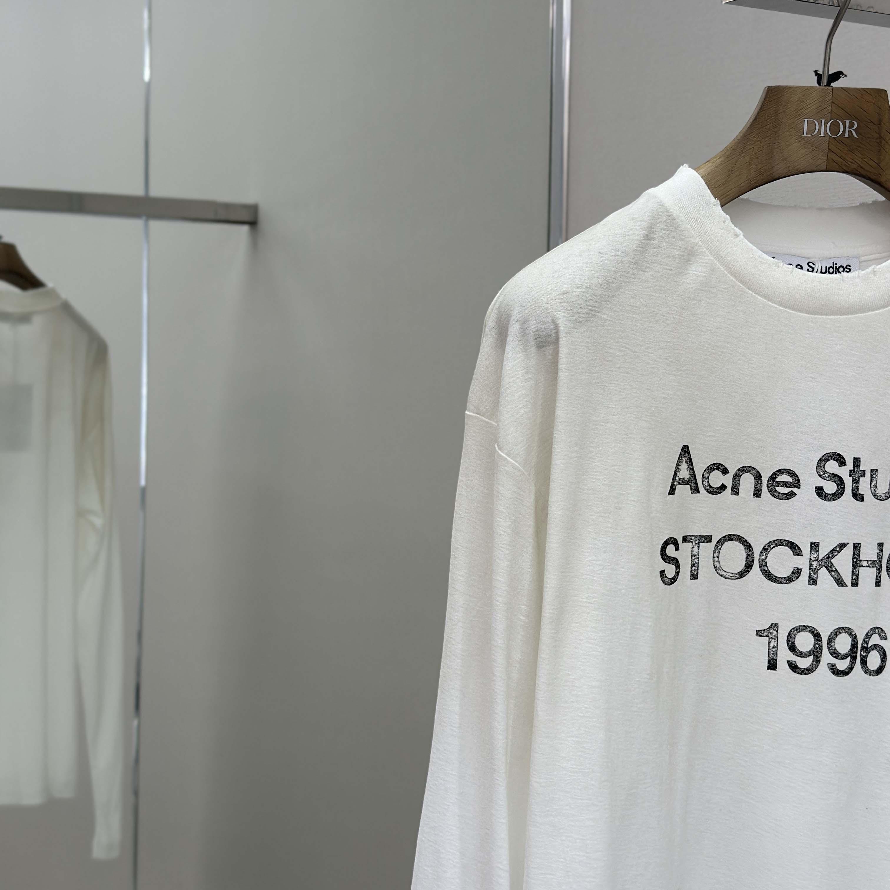 Acne Studios Logo T-shirt - Relaxed Fit - DesignerGu