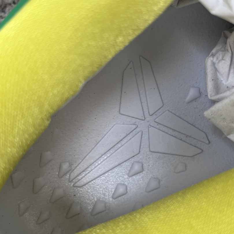 Nike Kobe 8 OREGON DUCKS PE PACK    - DesignerGu