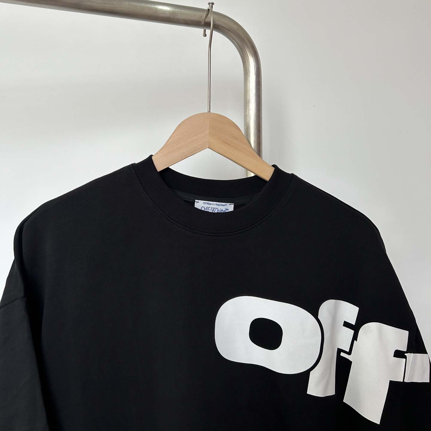Off-White Shared Logo Cotton T-shirt - DesignerGu