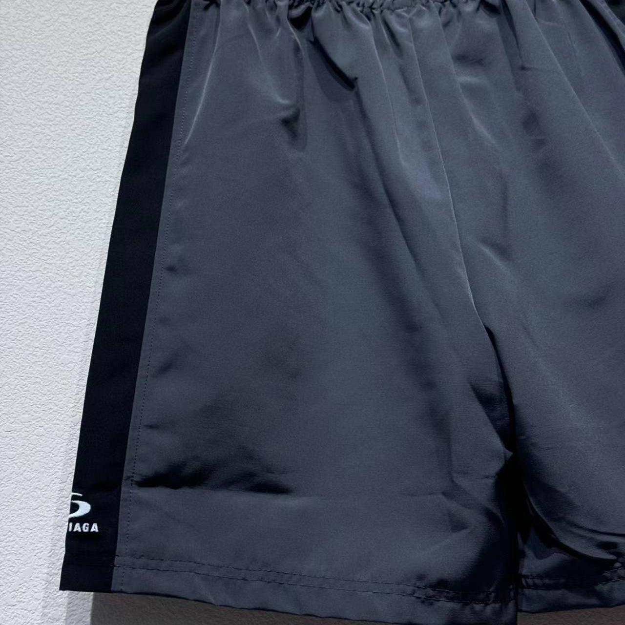 Balenciaga Loop Sports Icon Basketball Swim Shorts In Anthracite And Black - DesignerGu