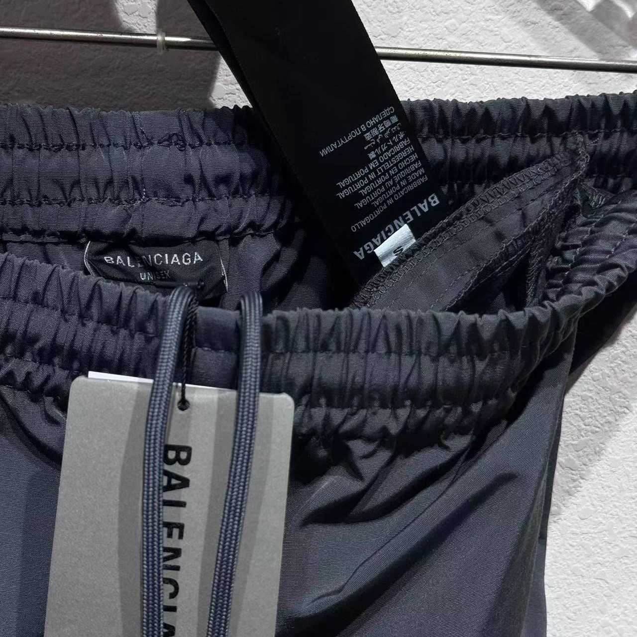 Balenciaga Loop Sports Icon Basketball Swim Shorts In Anthracite And Black - DesignerGu