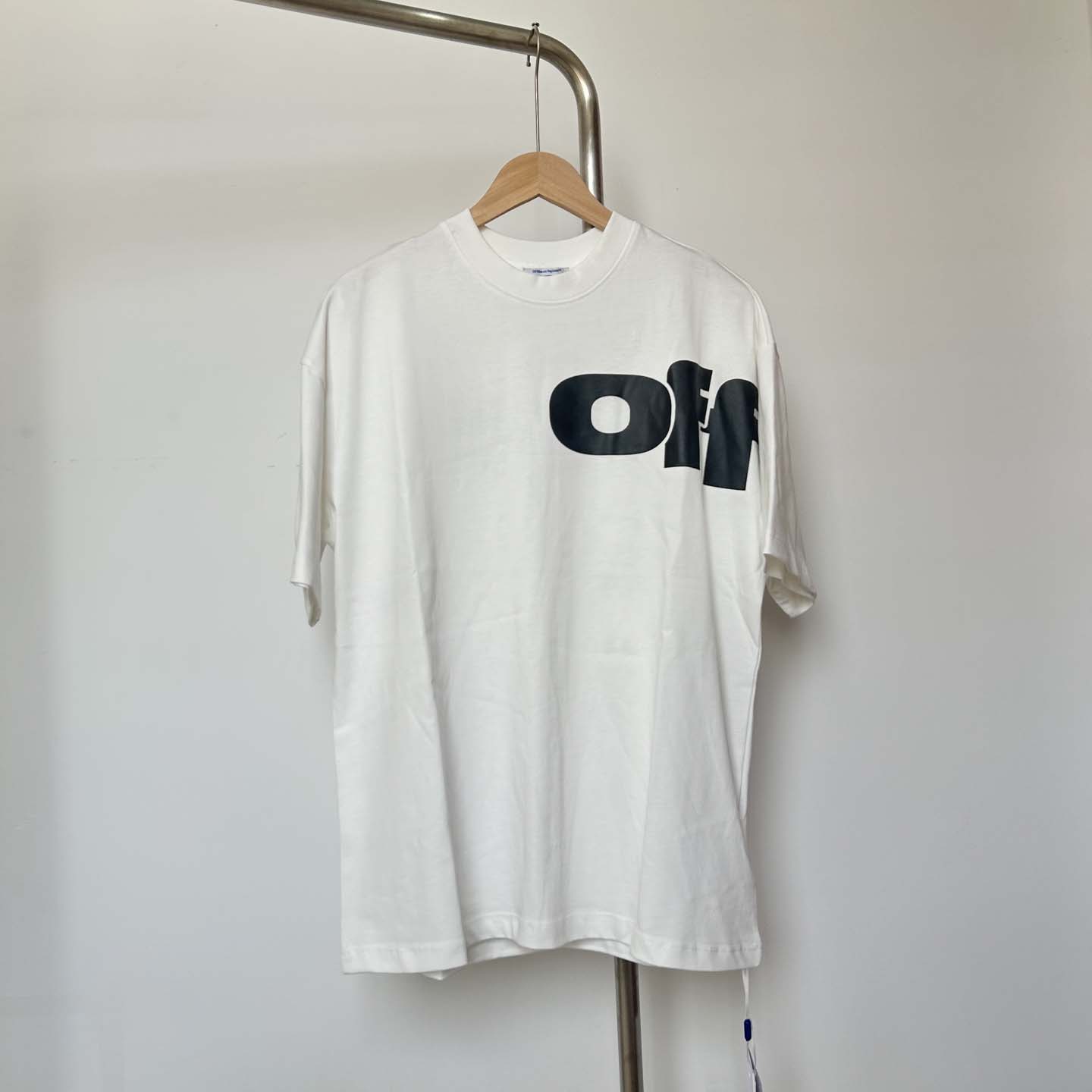 Off-White Shared Logo Cotton T-shirt - DesignerGu