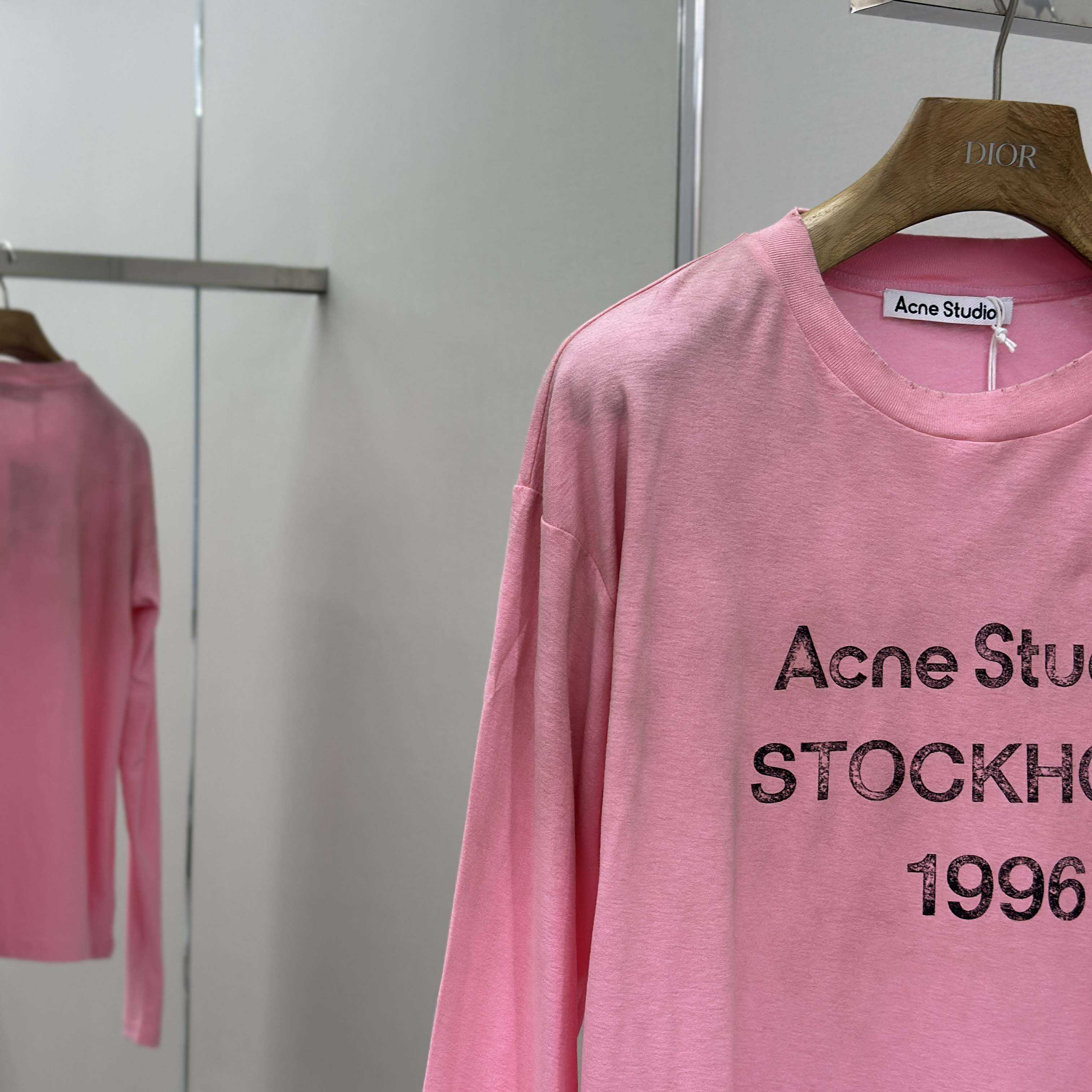 Acne Studios Logo T-shirt - Relaxed Fit - DesignerGu