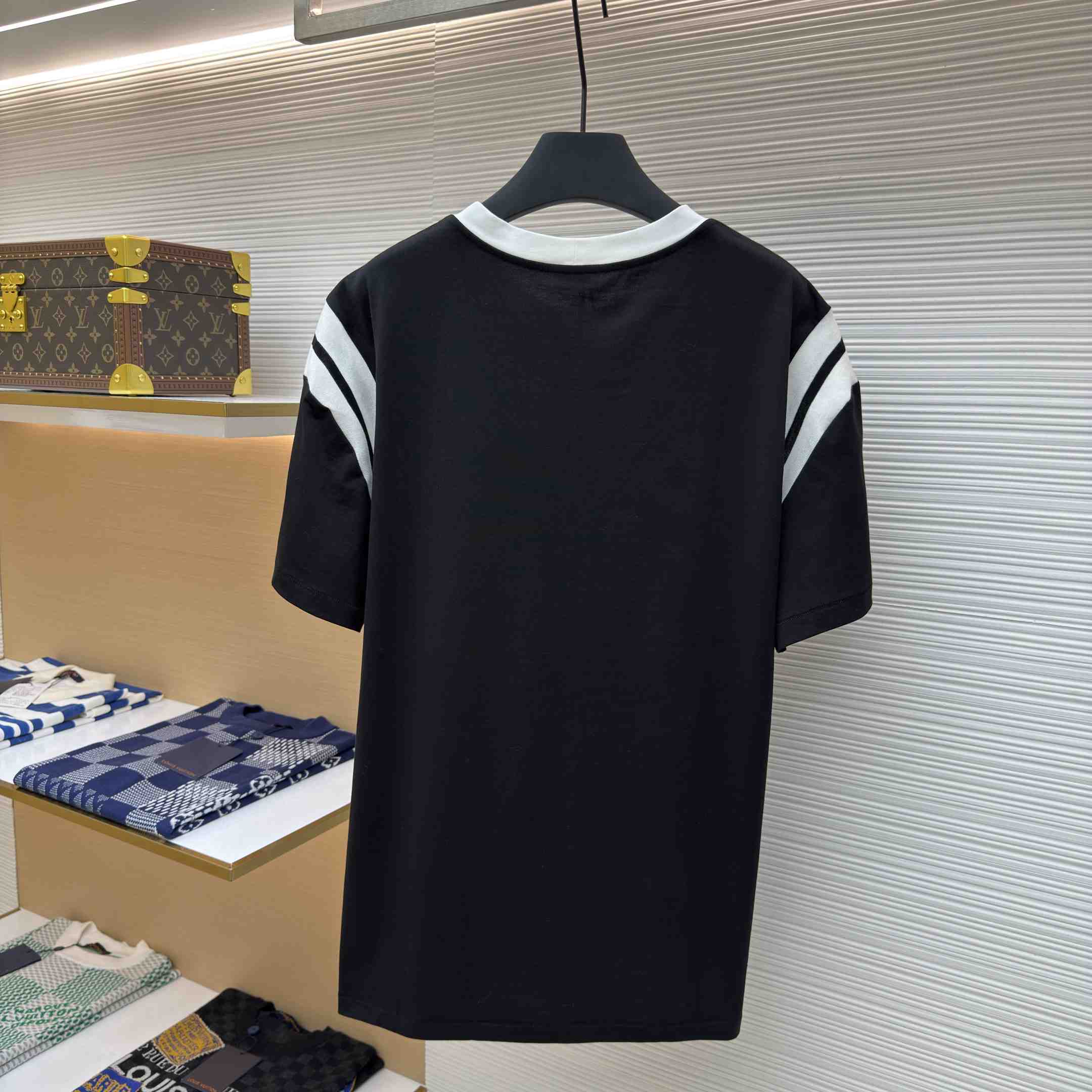 Celine Triomphe Regular T-shirt In Cotton Jersey - DesignerGu