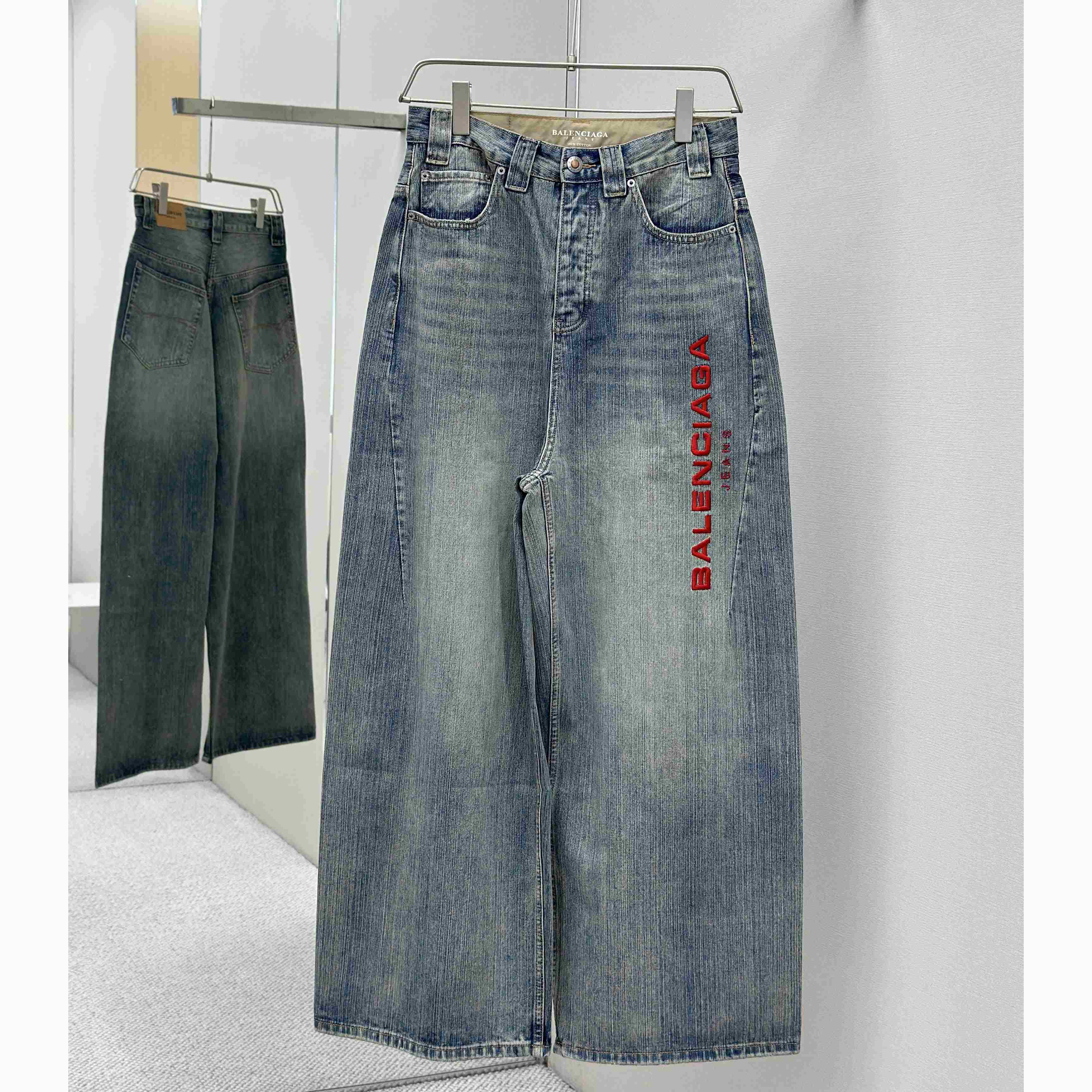 Balenciaga Baggy Jeans - DesignerGu