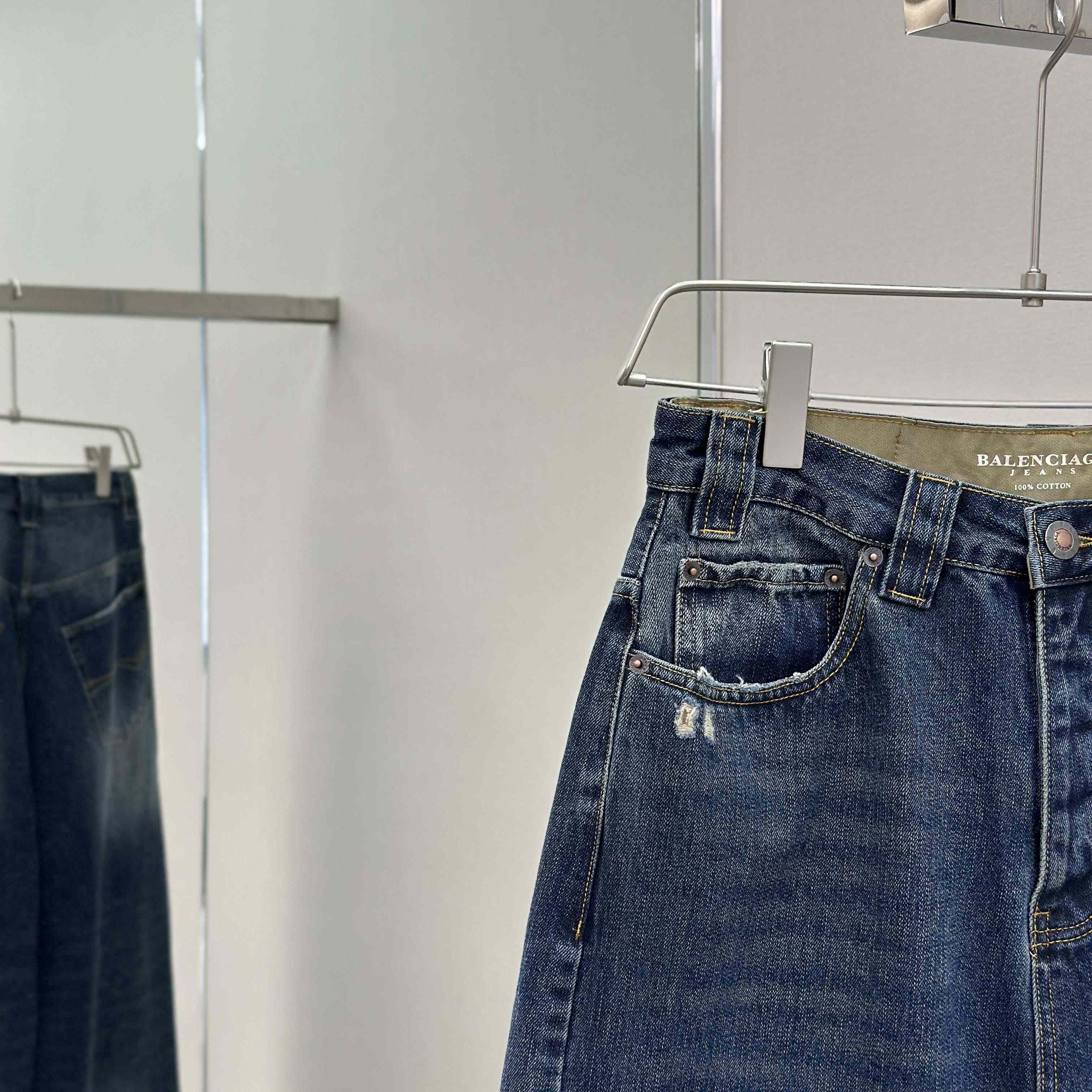 Balenciaga Baggy Jeans - DesignerGu