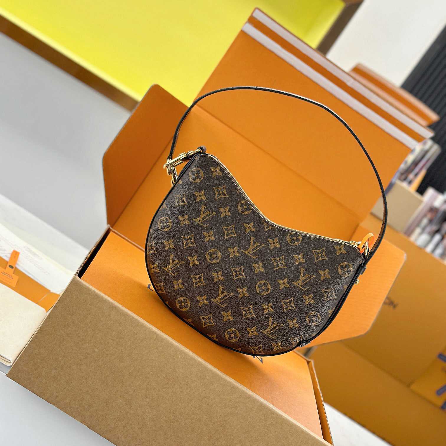 Louis Vuitton Cookie BB   M15056 - DesignerGu