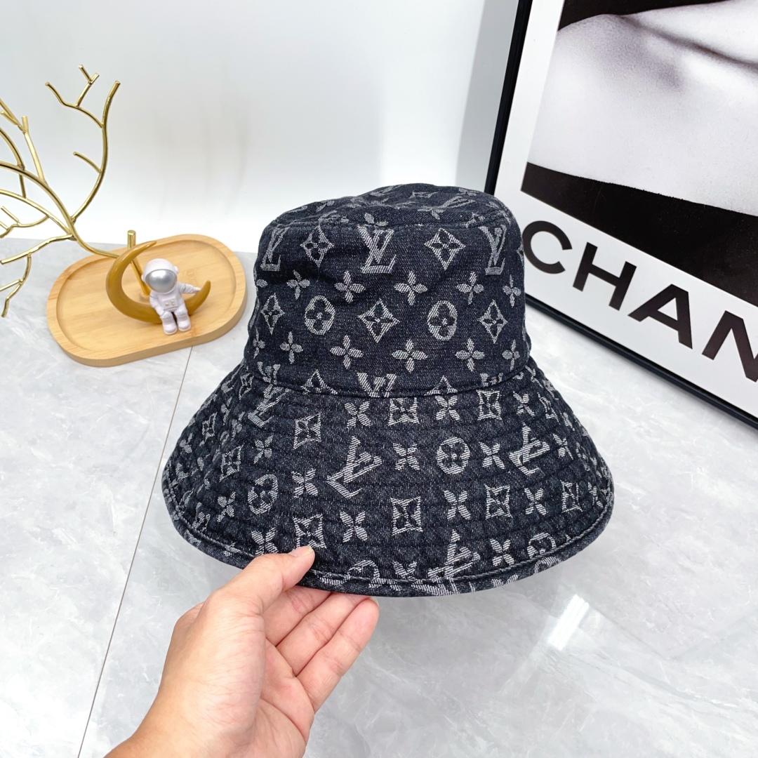 Louis Vuitton Monogram Hat - DesignerGu