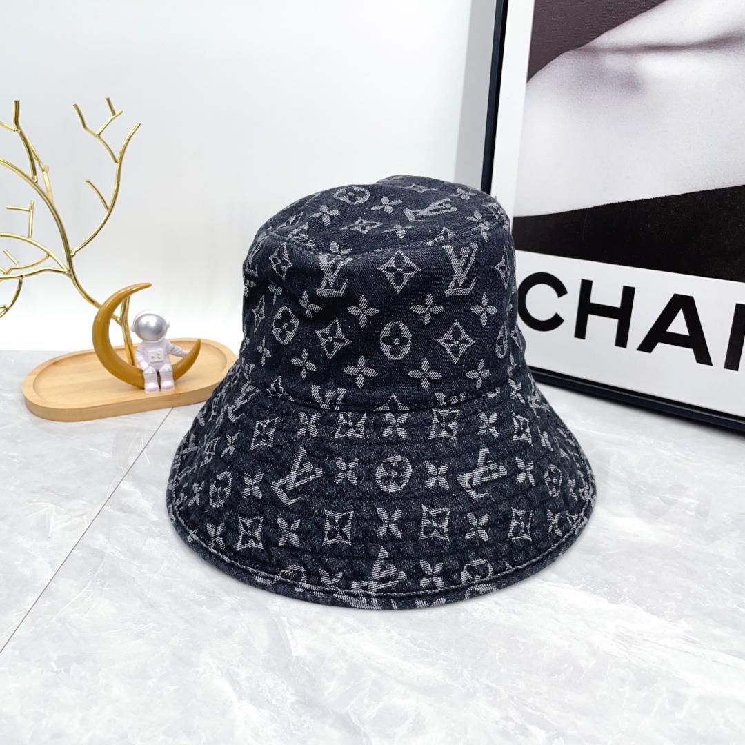 Louis Vuitton Monogram Hat - DesignerGu