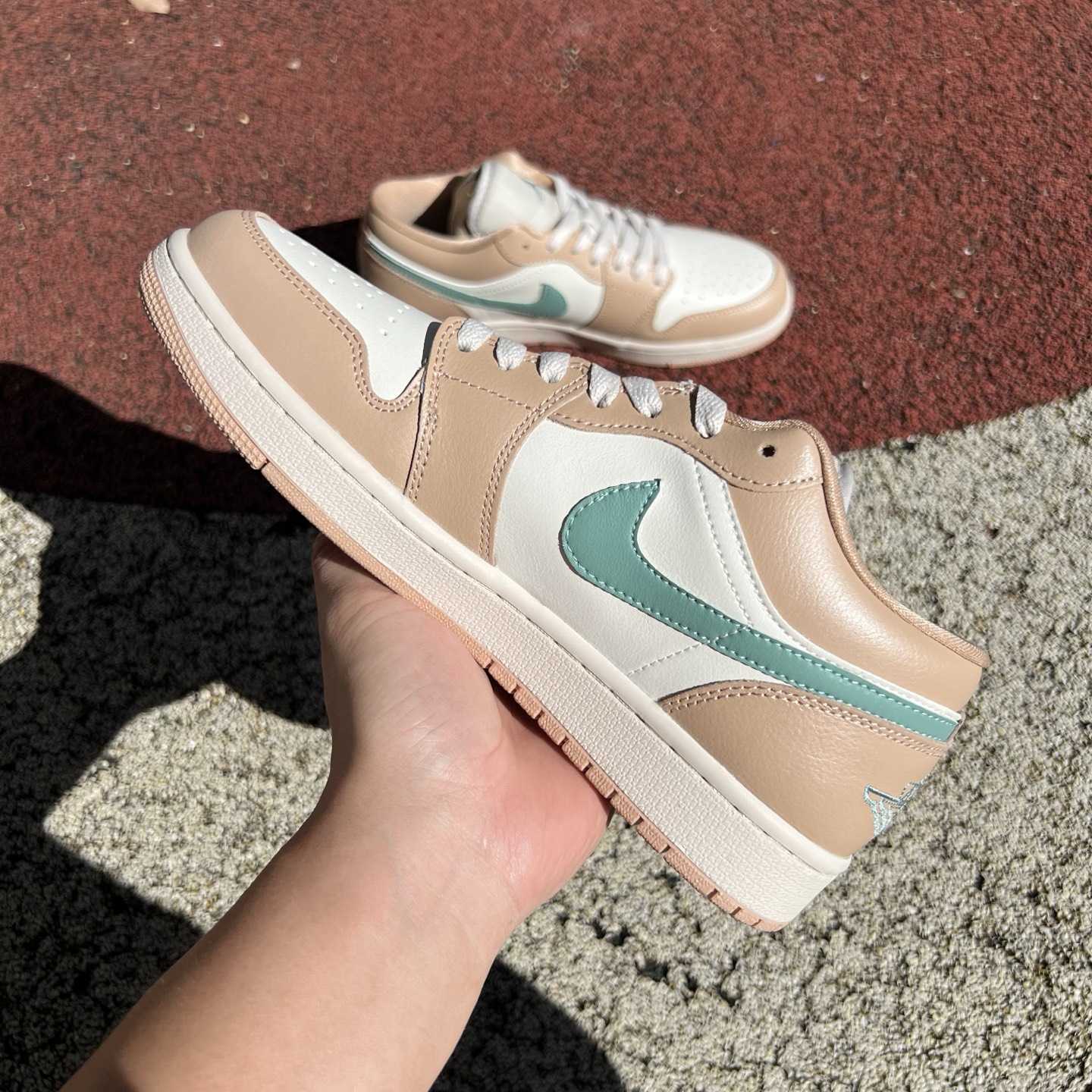 Jordan Air Jordan 1 Low    DC0774-130 - DesignerGu