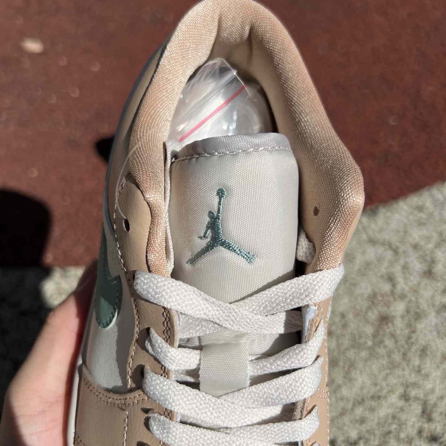 Jordan Air Jordan 1 Low    DC0774-130 - DesignerGu