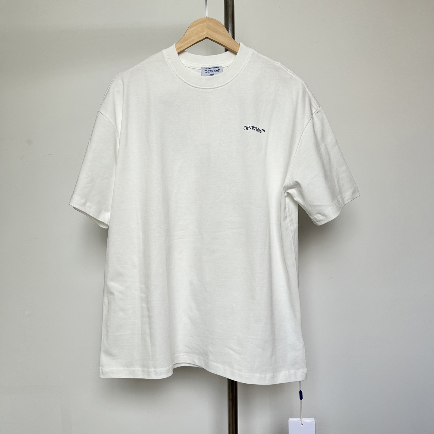 Off-White White Barber Arrow T-Shirt - DesignerGu