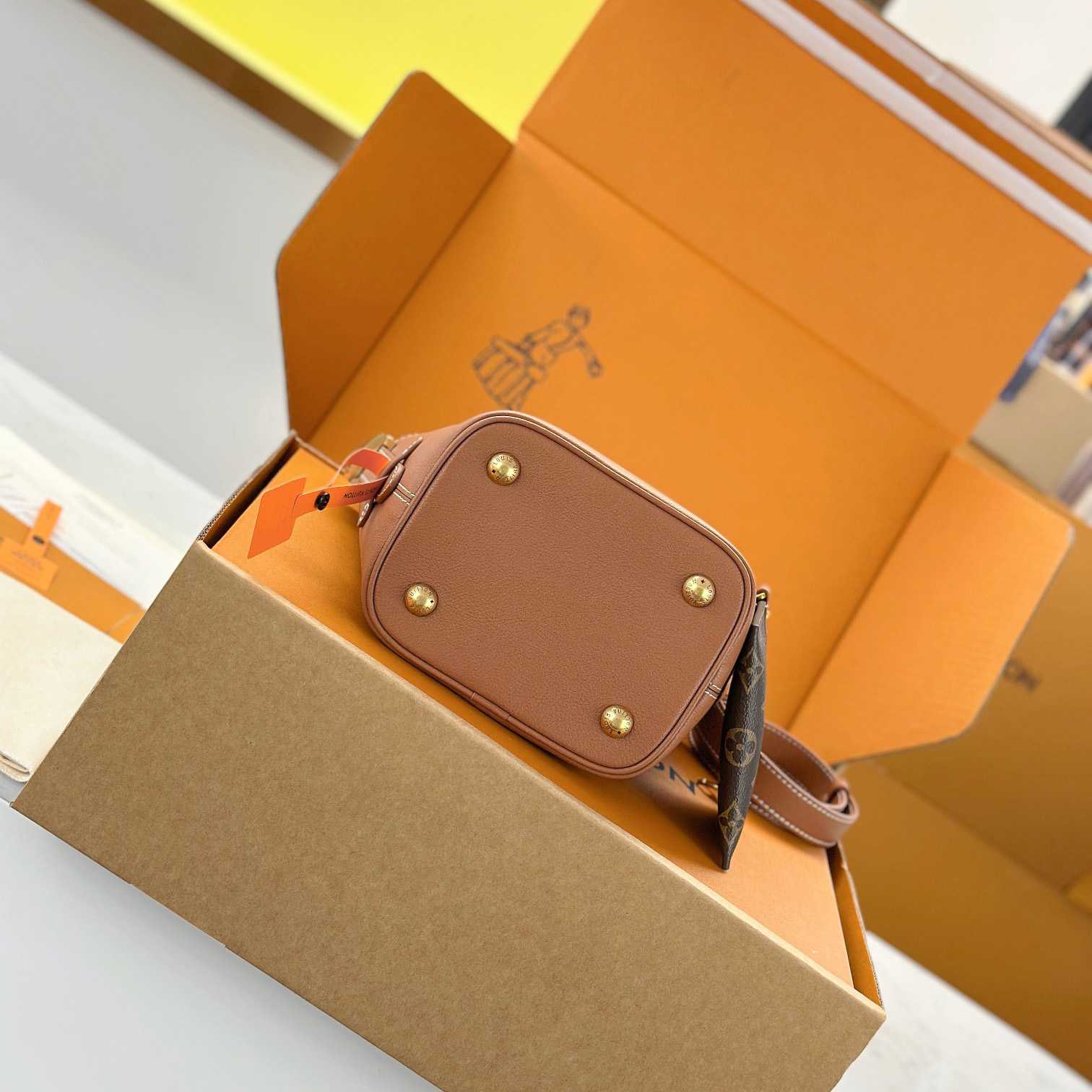 Louis Vuitton Low Key All In BB   M14416 - DesignerGu