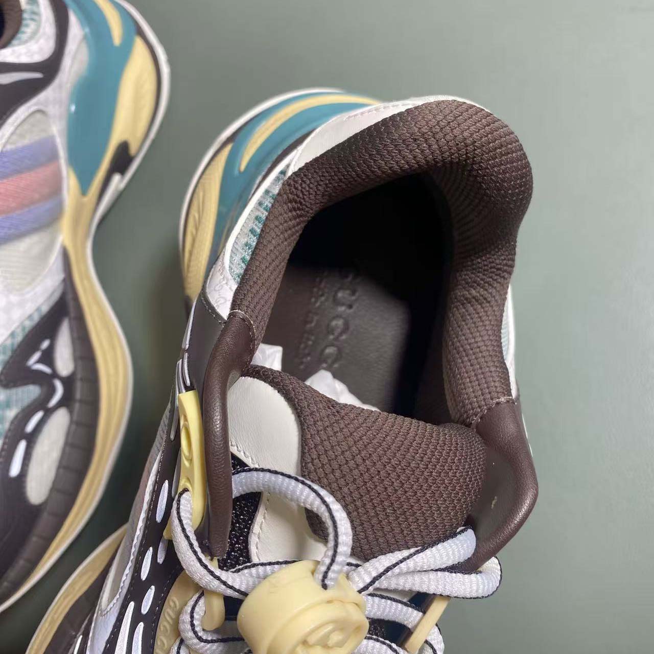 Gucci Men's Gucci 2.0 Sneaker - DesignerGu