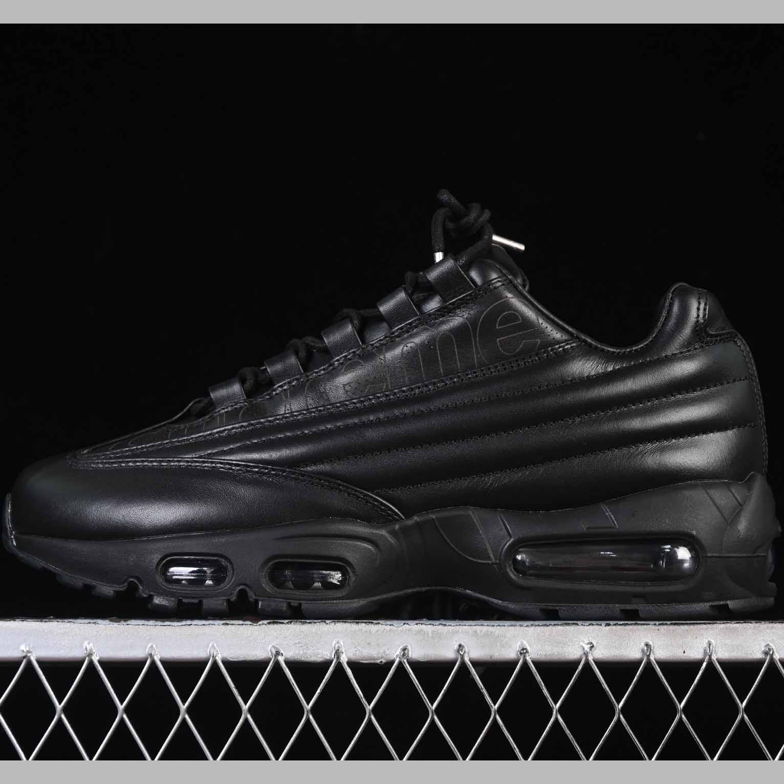Supreme x Nike Air Max 95 Lux    CI0999-001 - DesignerGu