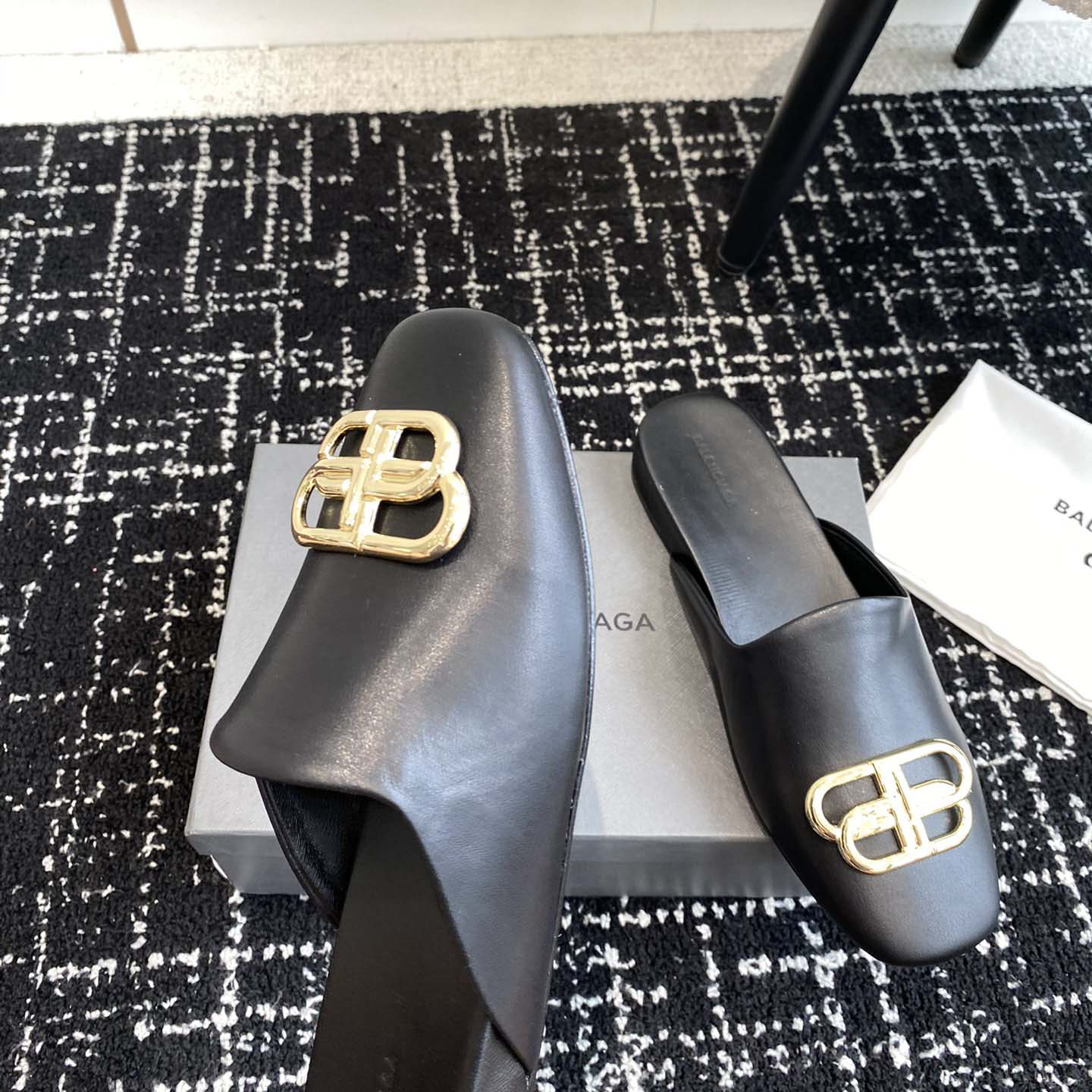 Balenciaga Flat Cosy BB Mule Slide Sandals - DesignerGu