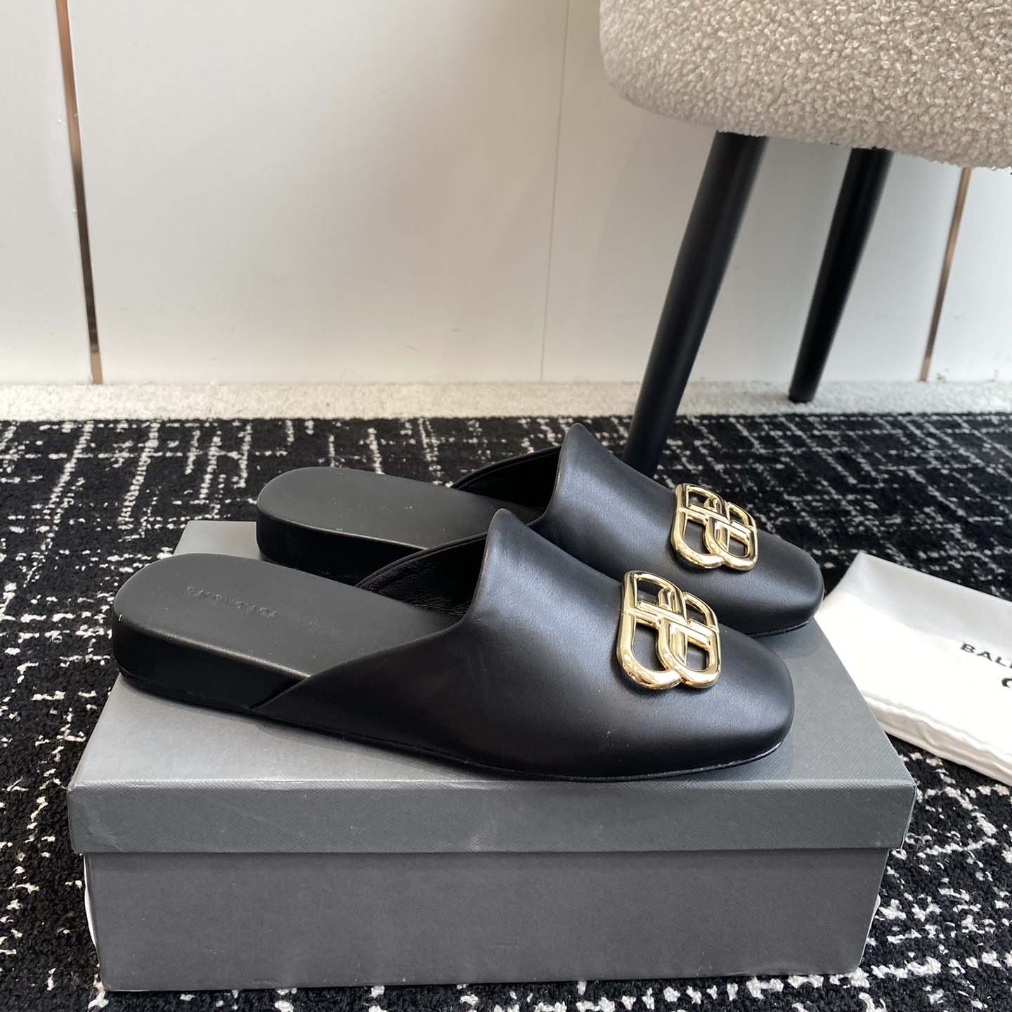 Balenciaga Flat Cosy BB Mule Slide Sandals - DesignerGu