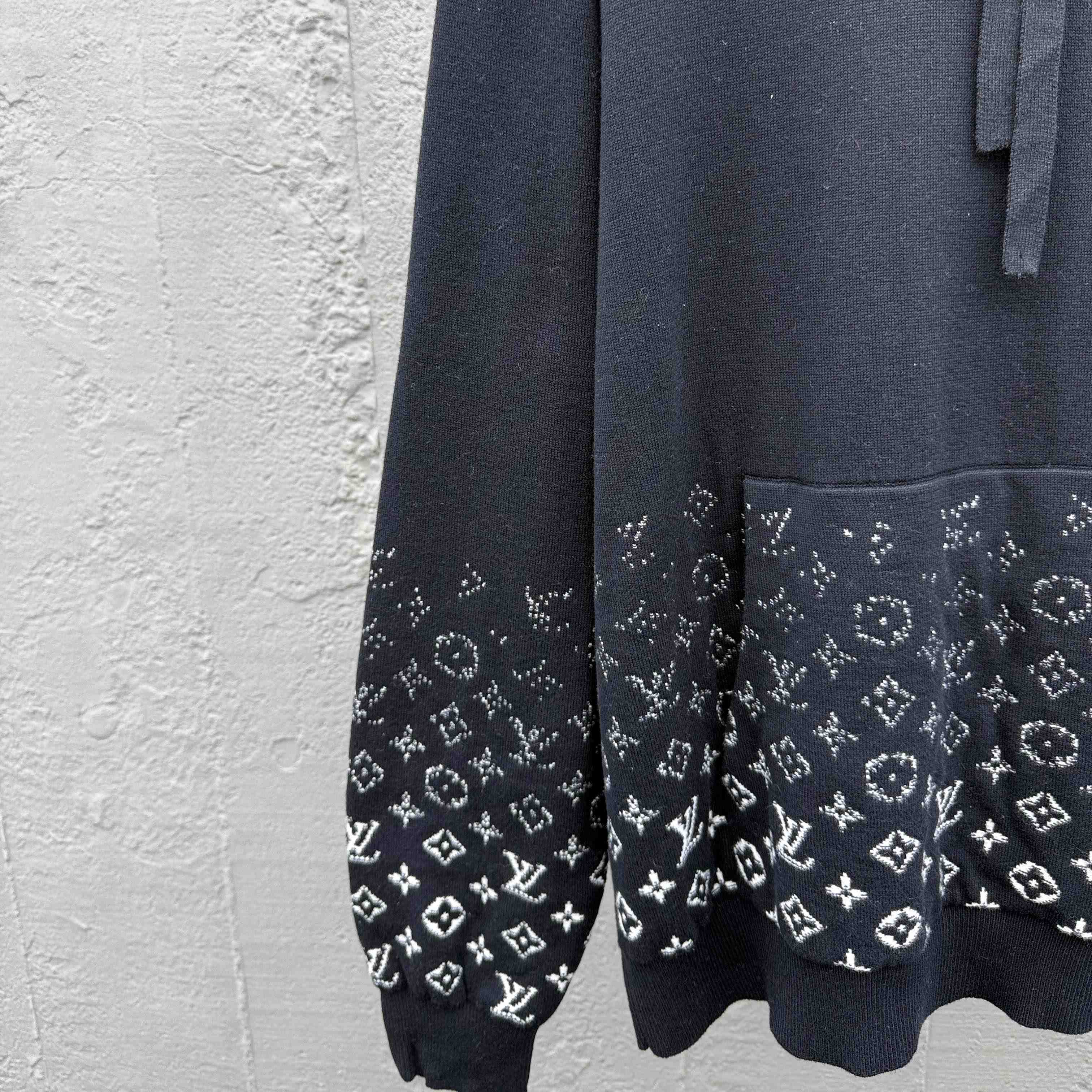 Louis Vuitton Gradient Cotton Hoodie   1AFAQE - DesignerGu