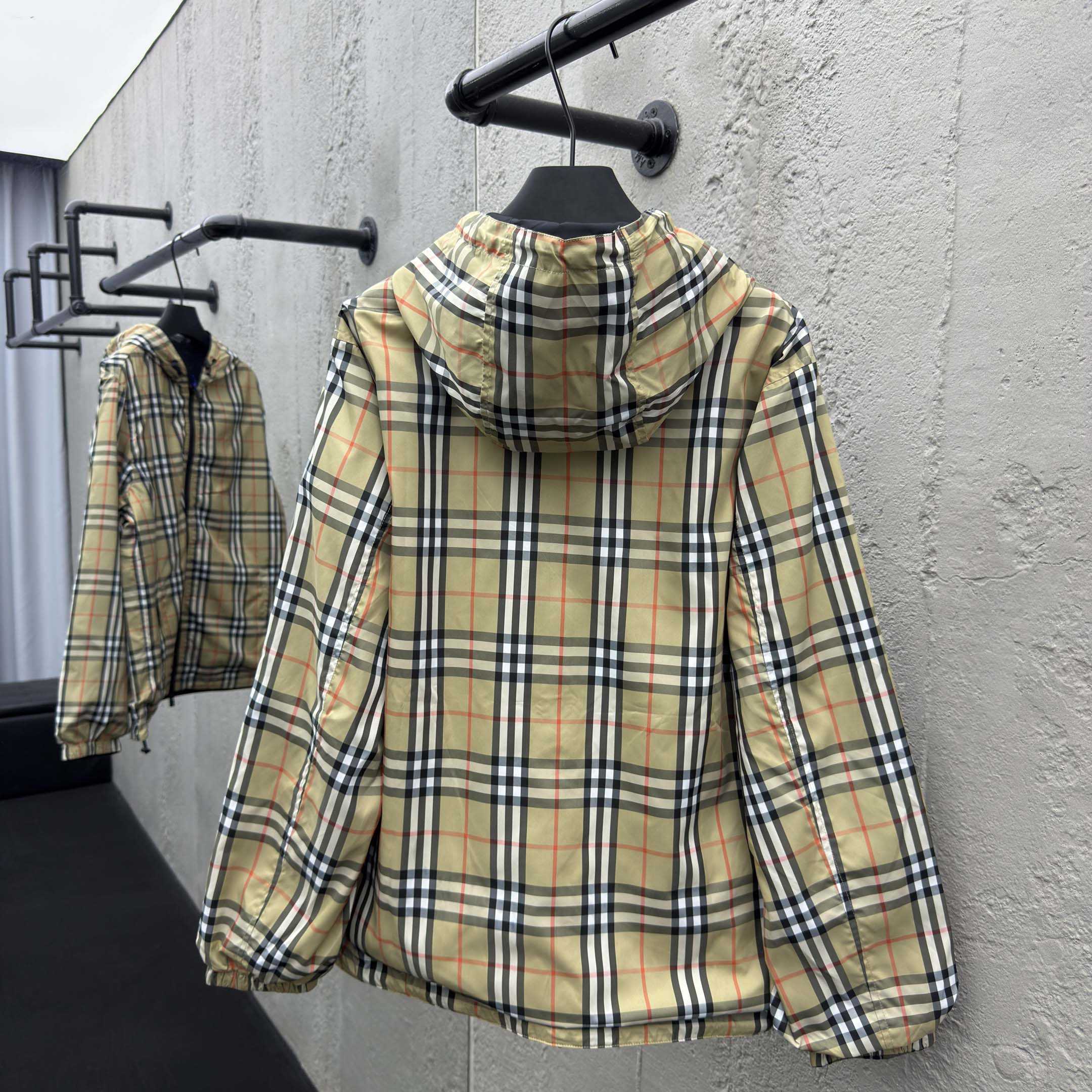 Burberry Check Jacket - DesignerGu