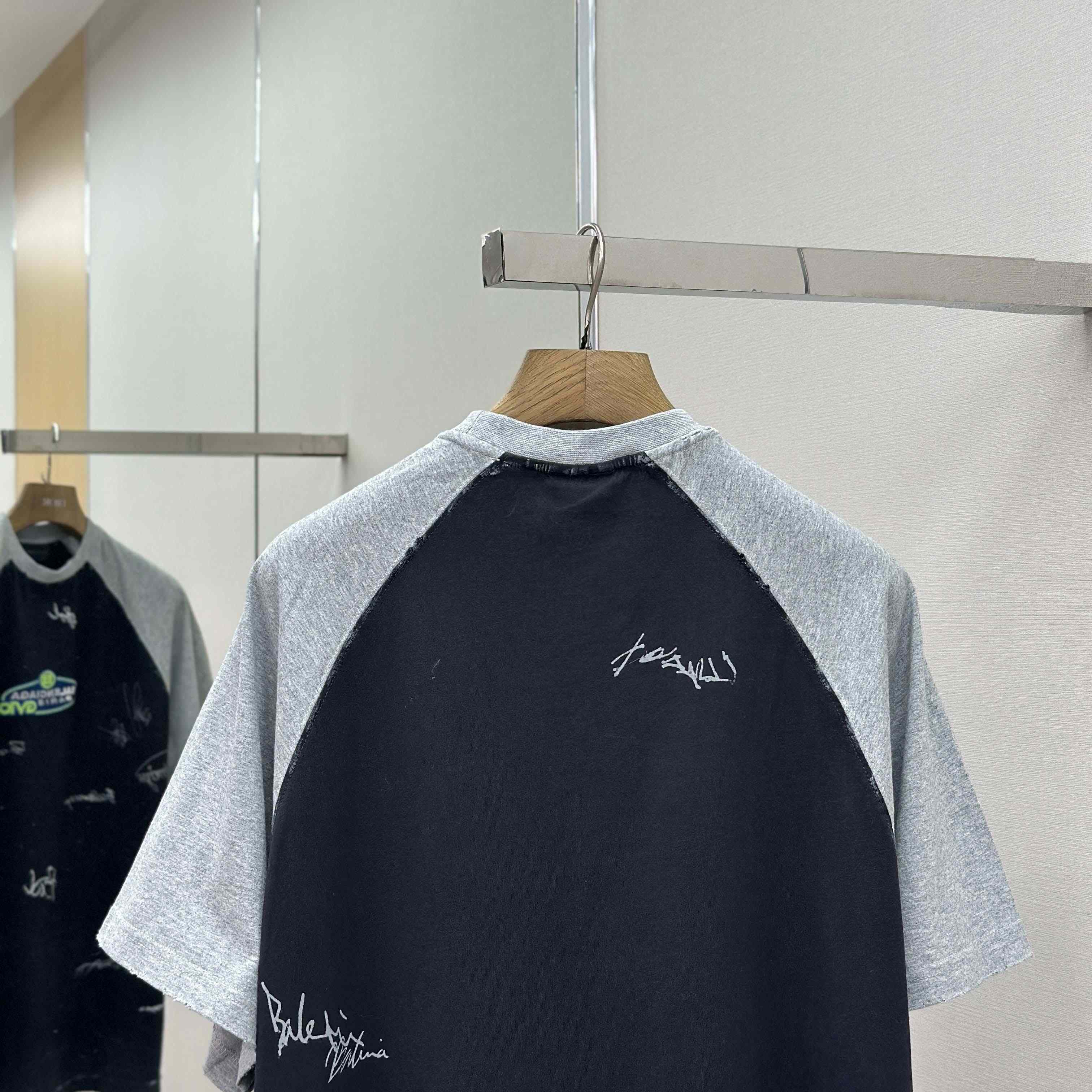 Balenciaga Taped Balenciaga Back T-Shirt Medium Fit in heather grey dry jersey - DesignerGu
