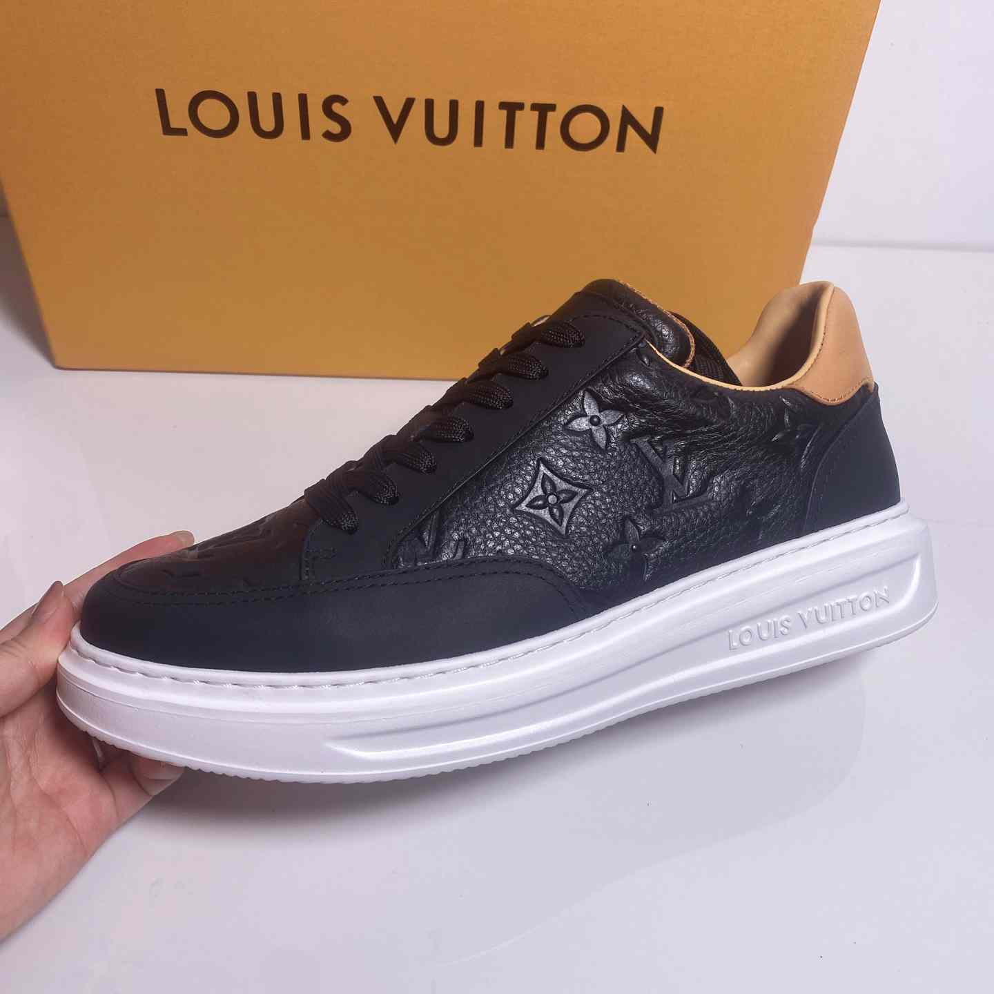 Louis Vuitton Beverly Hills Sneaker   1A8V43 - DesignerGu