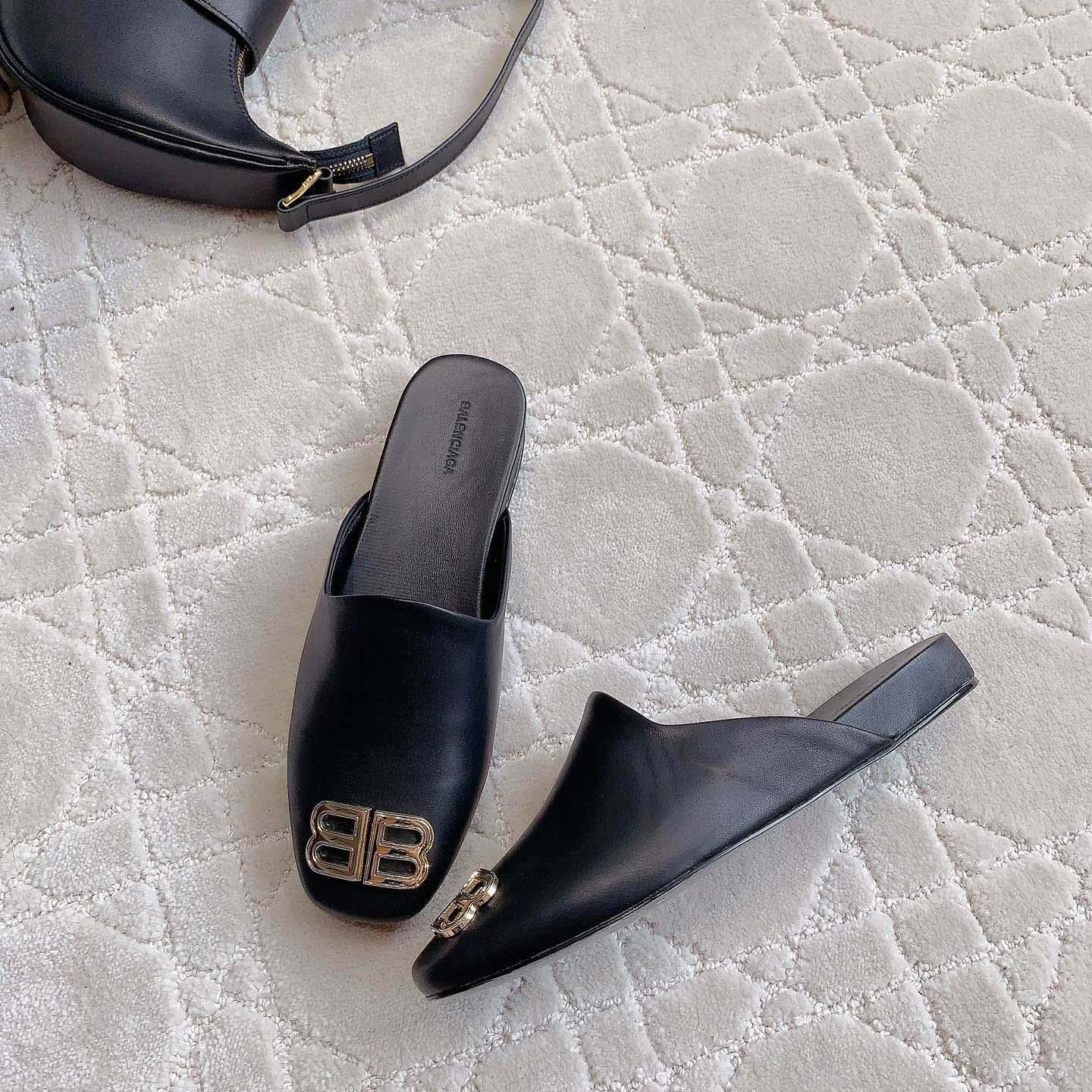 Balenciaga Flat Cosy BB Mule Slide Sandals - DesignerGu