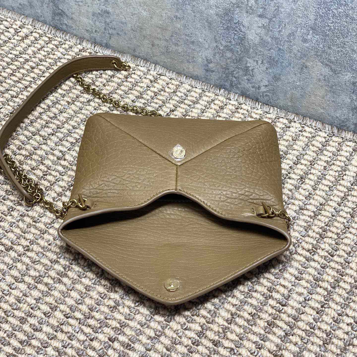 Saint Laurent Cassandre Chain Pouch In Lambskin - DesignerGu