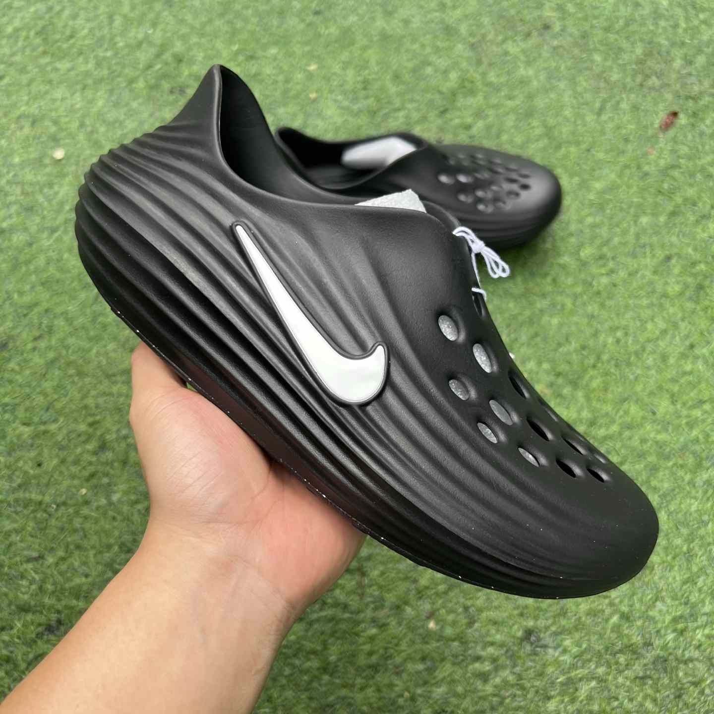 Nike ReactX Rejuven8   HV5060-001 - DesignerGu