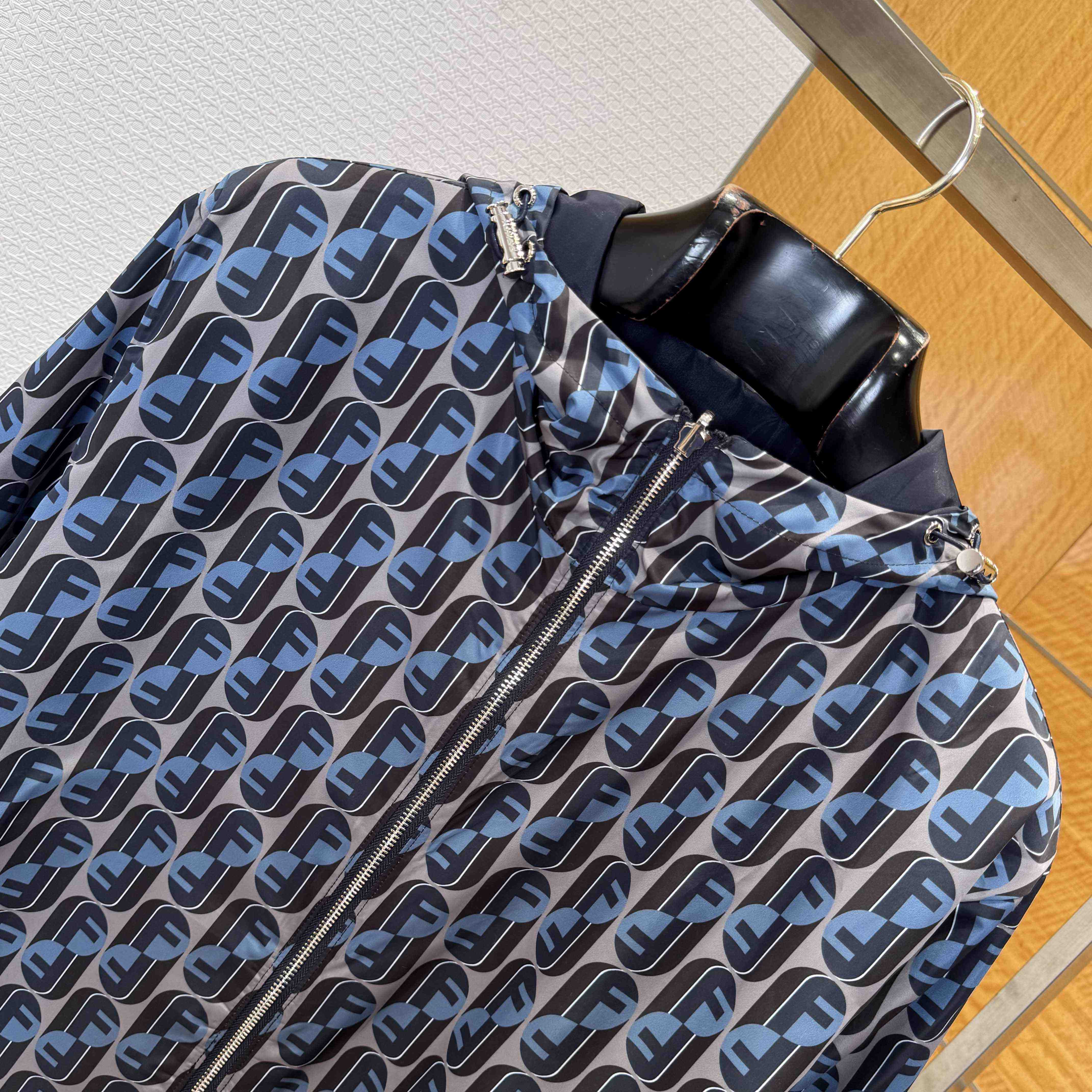 Fendi Men's Reversible Nylon Windbreaker - DesignerGu