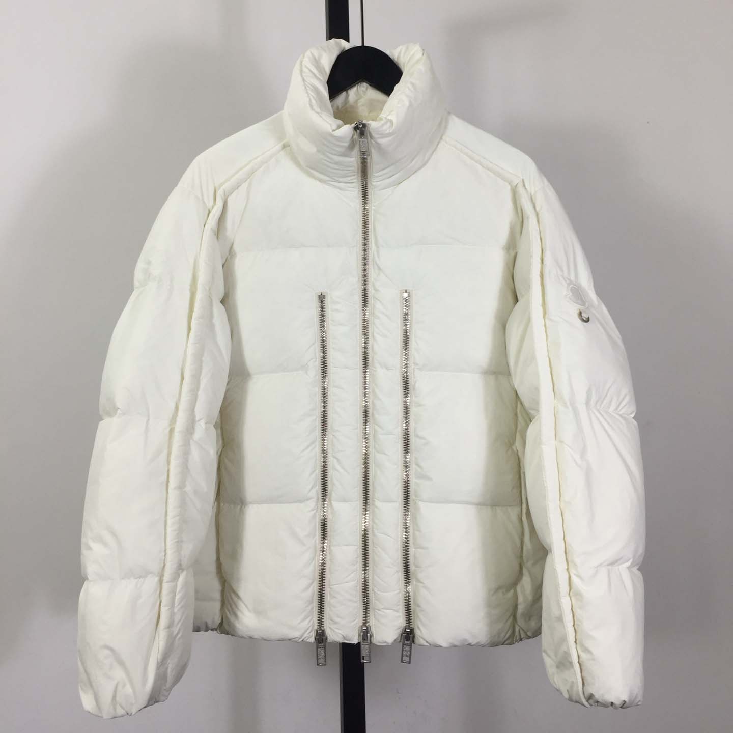 Moncler X Willow Smith Yael Down Jacket In White - DesignerGu