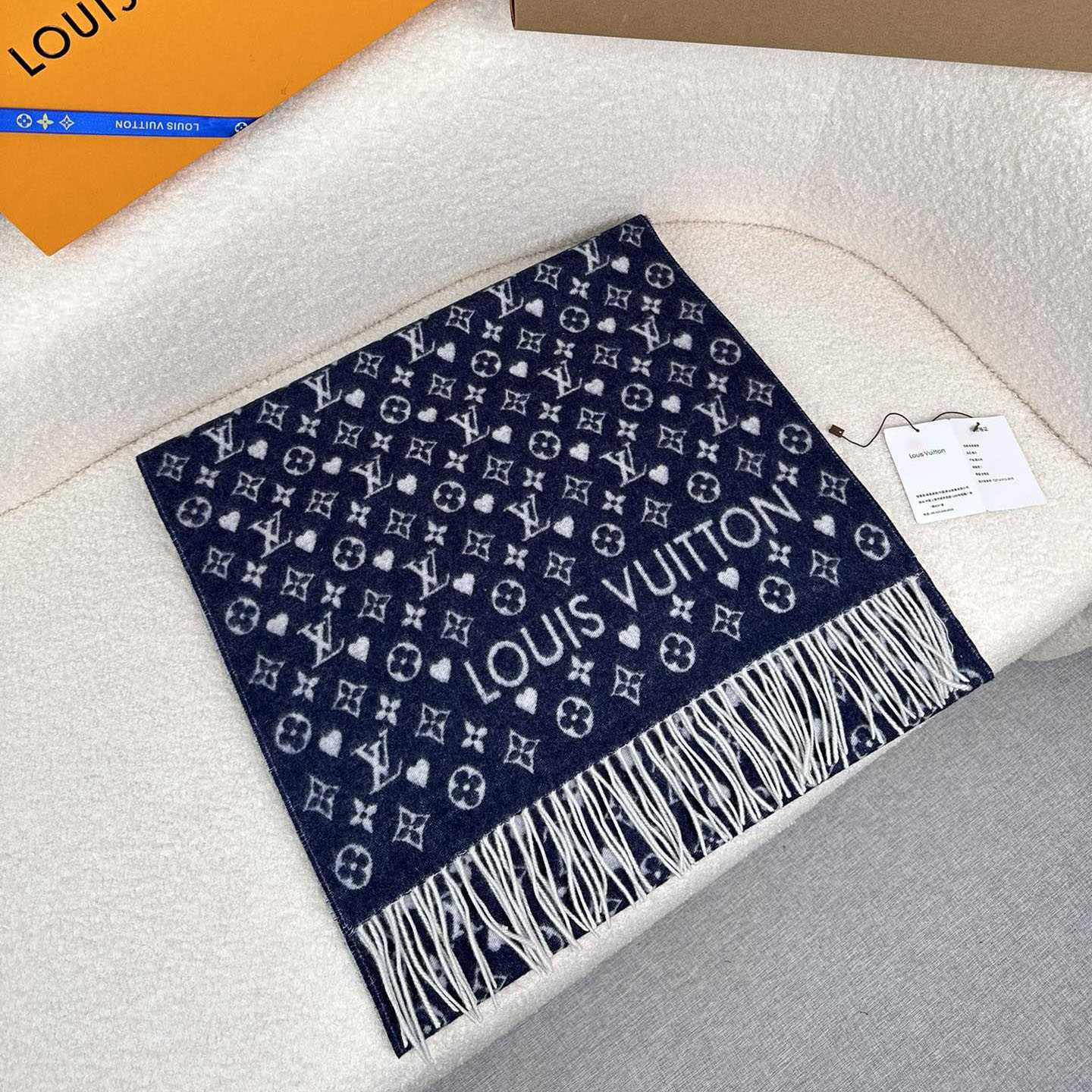 Louis Vuitton Game On Scarf   45*180cm - DesignerGu