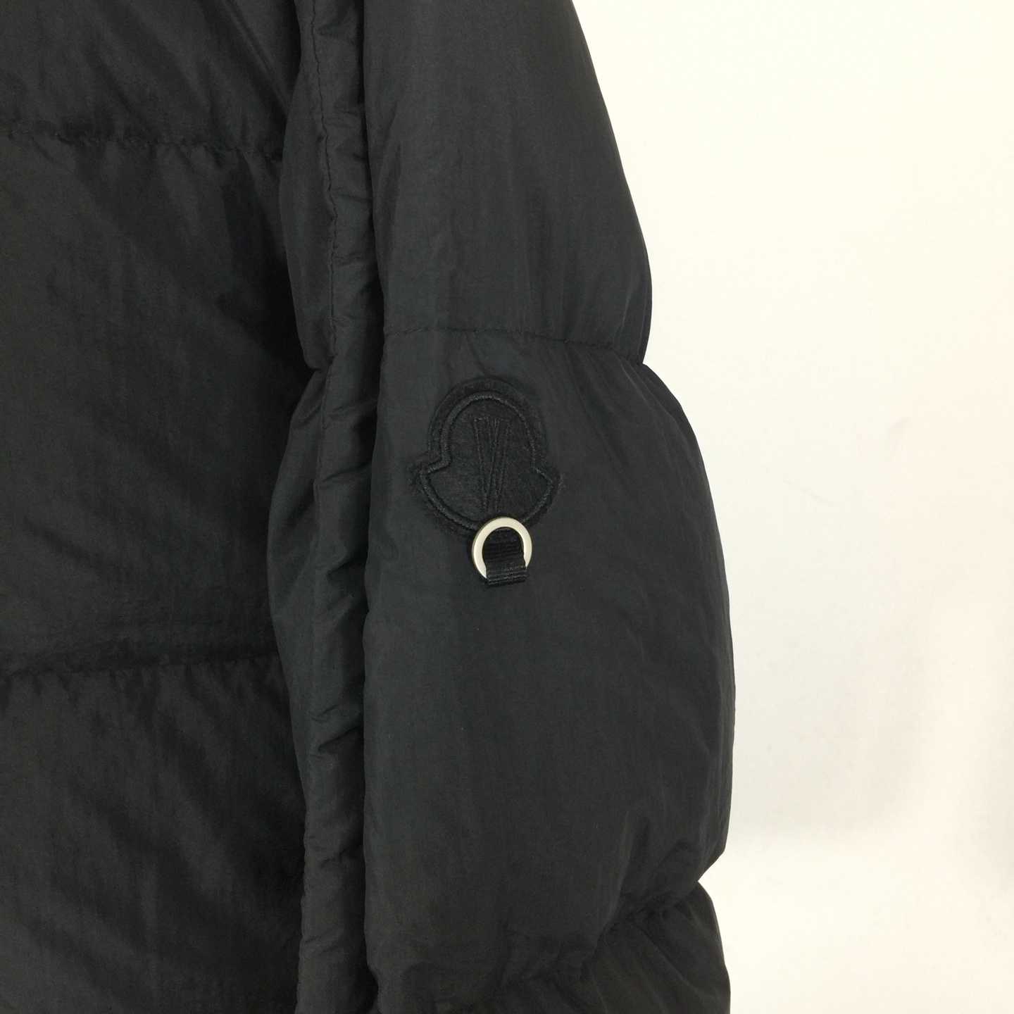 Moncler X Willow Smith Yael Down Jacket In Black - DesignerGu